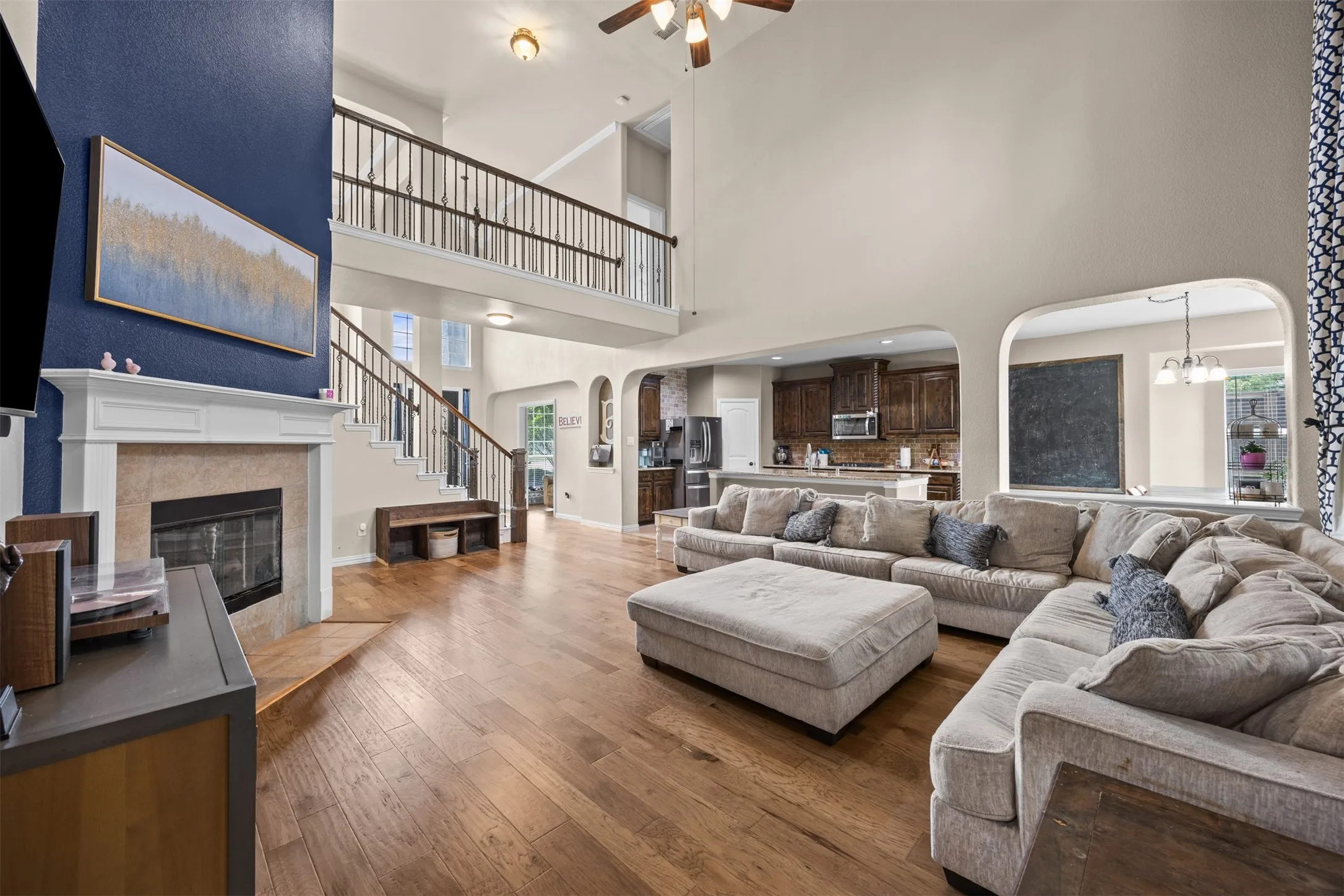 Single Family Residence For Sale in Collin County , 12812 Cordellera Lane, Frisco, Texas 75035, 4 Bedroom, 4 Bathroom, 2 Garage spaces, 3,398 Sqft, built in 2011, mls#21309409, Real Estate Agent in Frisco, Homes For Sale in Collin county, Homes For Sale in Frisco, Realtor in Frisco Texas, Real Estate Brokerage Independent Realty Texas, Luminita Cordes Realtor