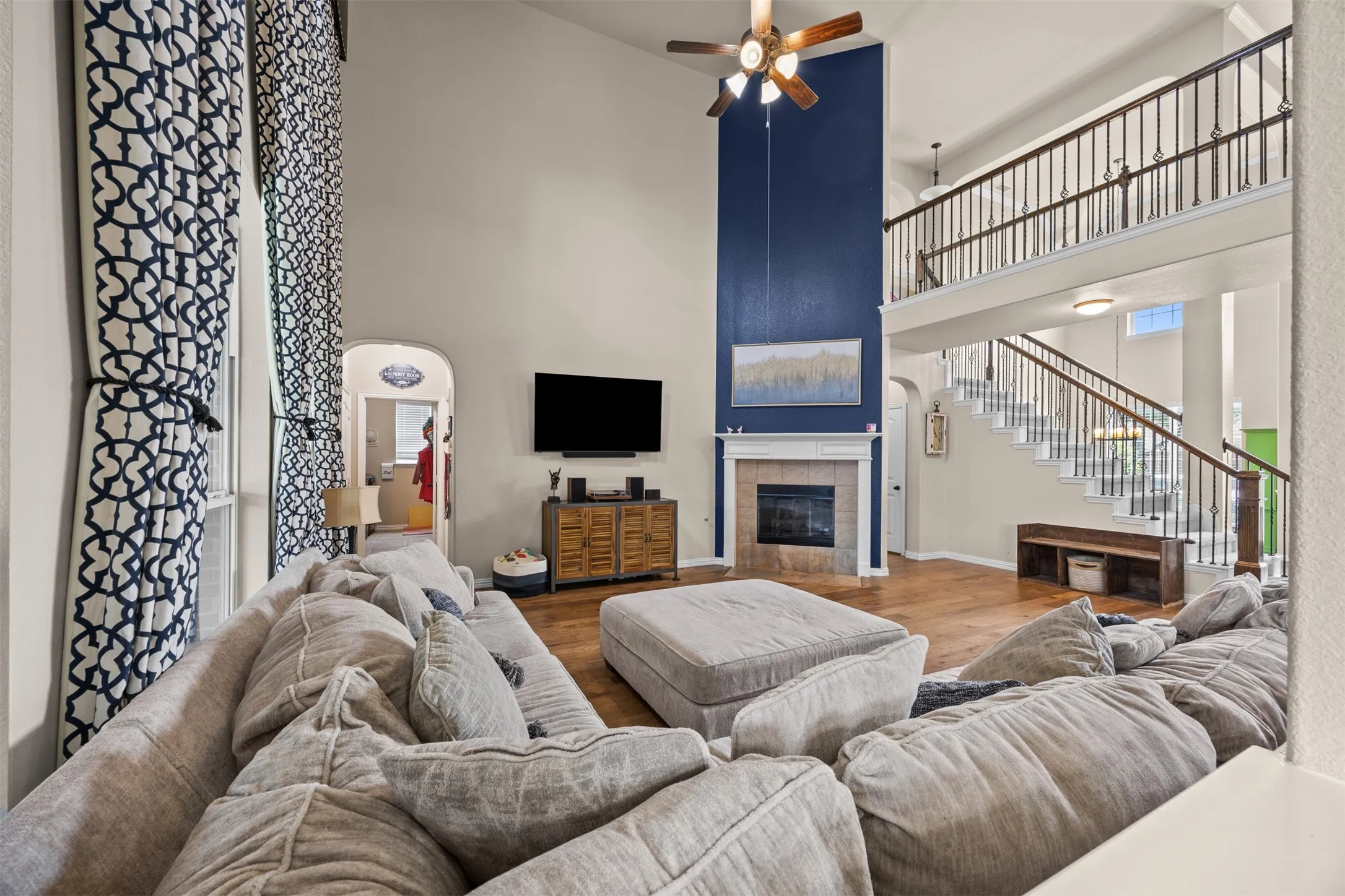 Single Family Residence For Sale in Collin County , 12812 Cordellera Lane, Frisco, Texas 75035, 4 Bedroom, 4 Bathroom, 2 Garage spaces, 3,398 Sqft, built in 2011, mls#21309409, Real Estate Agent in Frisco, Homes For Sale in Collin county, Homes For Sale in Frisco, Realtor in Frisco Texas, Real Estate Brokerage Independent Realty Texas, Luminita Cordes Realtor