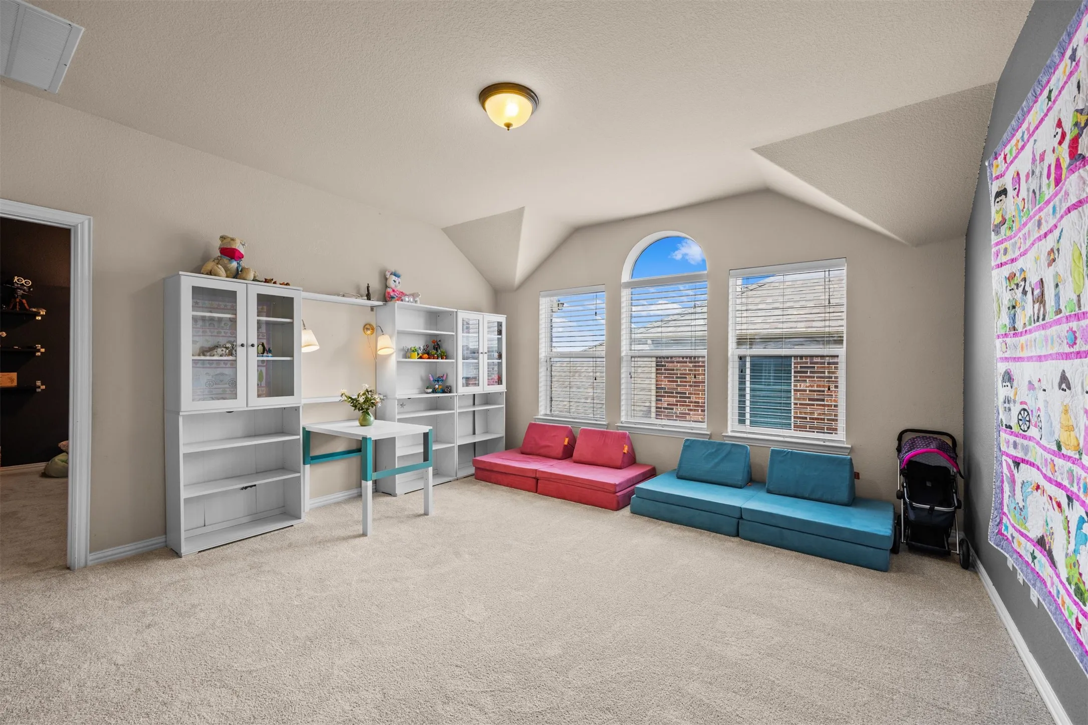 Single Family Residence For Sale in Collin County , 12812 Cordellera Lane, Frisco, Texas 75035, 4 Bedroom, 4 Bathroom, 2 Garage spaces, 3,398 Sqft, built in 2011, mls#21309409, Real Estate Agent in Frisco, Homes For Sale in Collin county, Homes For Sale in Frisco, Realtor in Frisco Texas, Real Estate Brokerage Independent Realty Texas, Luminita Cordes Realtor