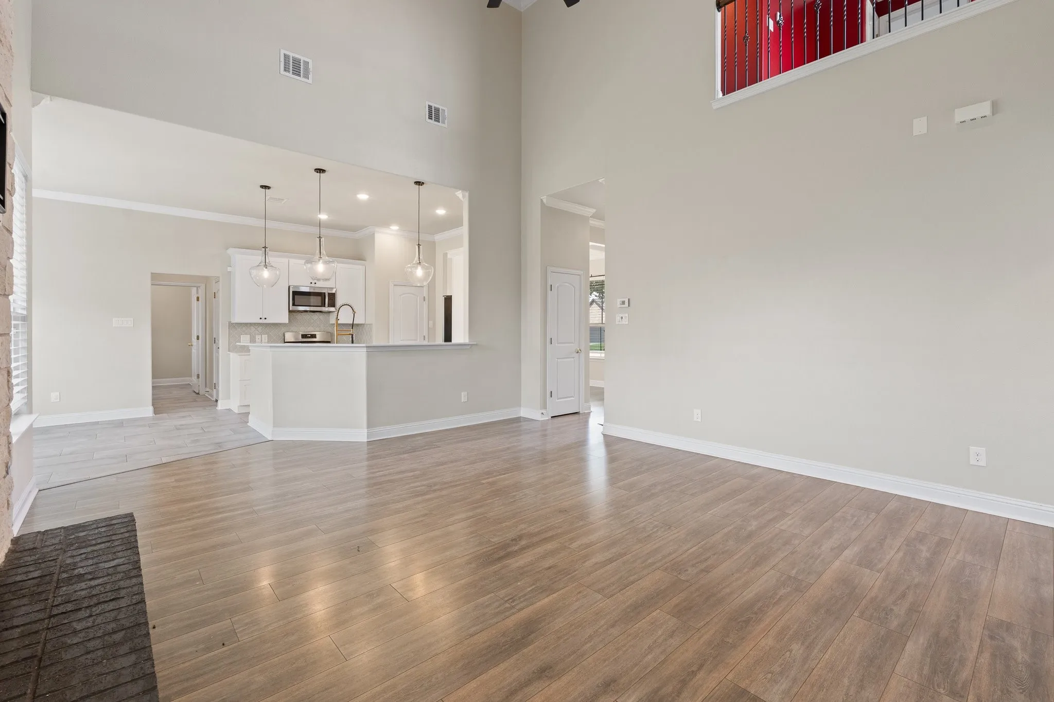Single Family Residence For Sale in Johnson County , 906 Bent Wood Lane, Cleburne, Texas 76033, 3 Bedroom, 3 Bathroom, 2 Garage spaces, 2,174 Sqft, built in 2019, mls#21312524, Real Estate Agent in Cleburne, Homes For Sale in Johnson county, Homes For Sale in Cleburne, Realtor in Cleburne Texas, Real Estate Brokerage Independent Realty Texas, Luminita Cordes Realtor