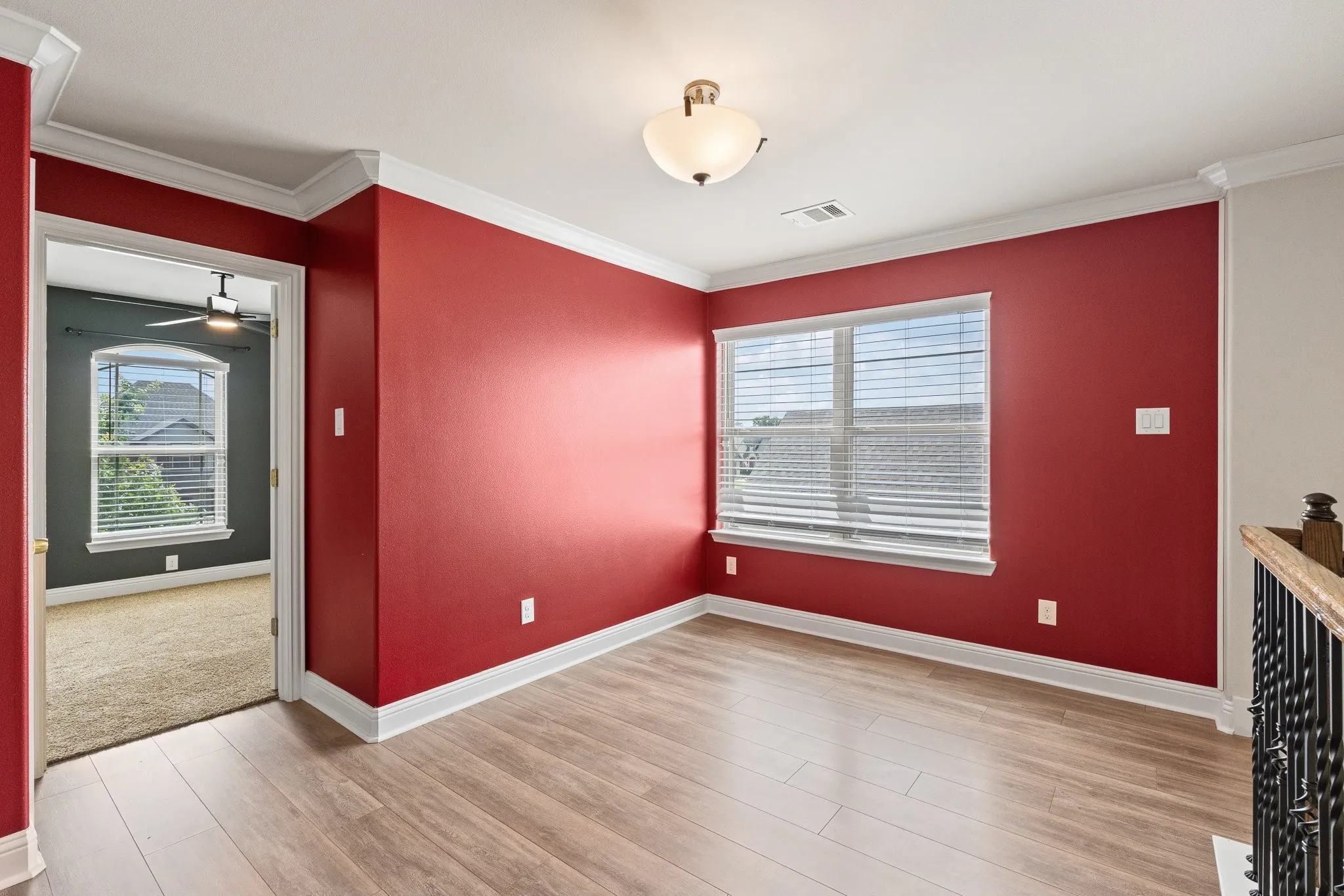 Single Family Residence For Sale in Johnson County , 906 Bent Wood Lane, Cleburne, Texas 76033, 3 Bedroom, 3 Bathroom, 2 Garage spaces, 2,174 Sqft, built in 2019, mls#21312524, Real Estate Agent in Cleburne, Homes For Sale in Johnson county, Homes For Sale in Cleburne, Realtor in Cleburne Texas, Real Estate Brokerage Independent Realty Texas, Luminita Cordes Realtor