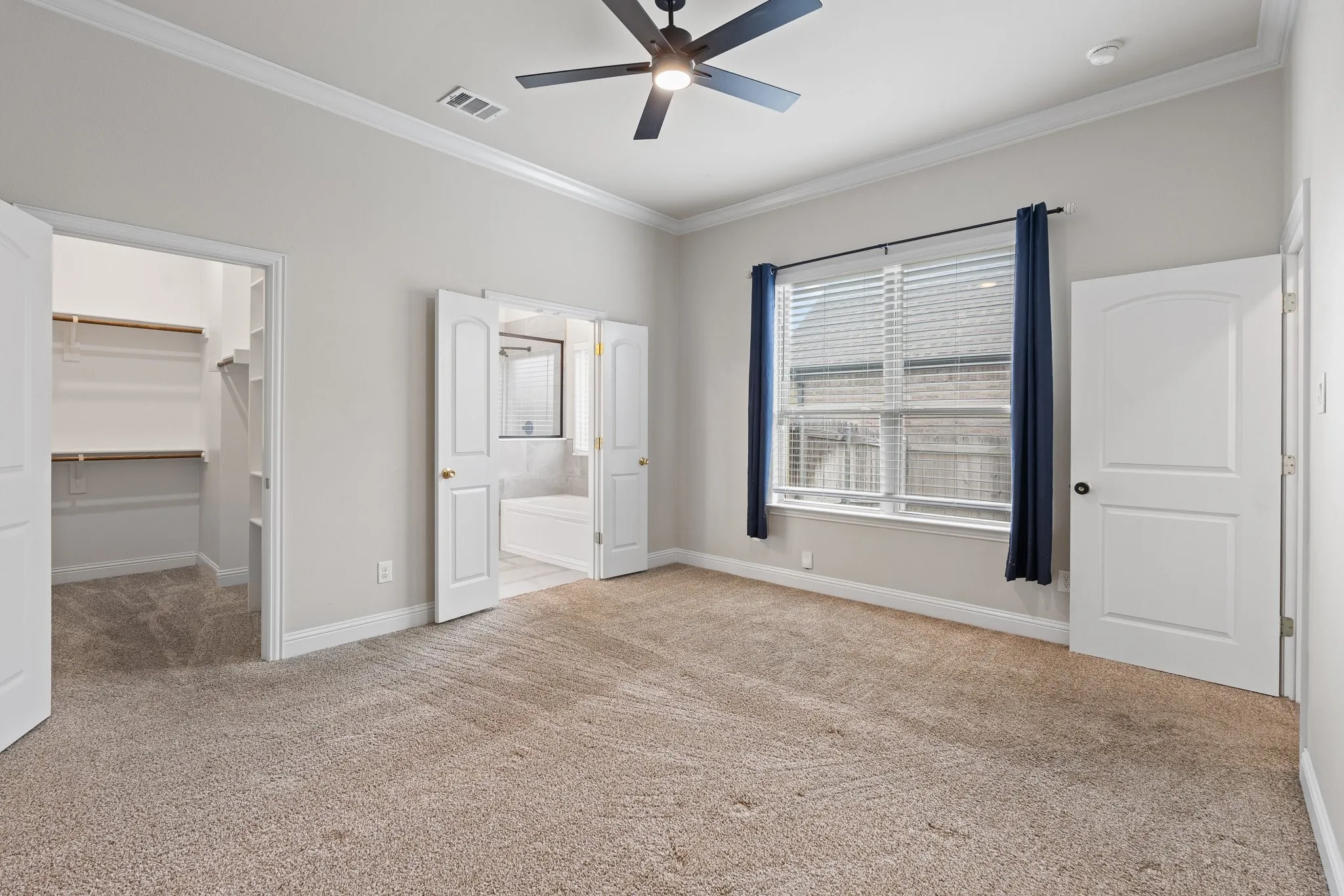 Single Family Residence For Sale in Johnson County , 906 Bent Wood Lane, Cleburne, Texas 76033, 3 Bedroom, 3 Bathroom, 2 Garage spaces, 2,174 Sqft, built in 2019, mls#21312524, Real Estate Agent in Cleburne, Homes For Sale in Johnson county, Homes For Sale in Cleburne, Realtor in Cleburne Texas, Real Estate Brokerage Independent Realty Texas, Luminita Cordes Realtor
