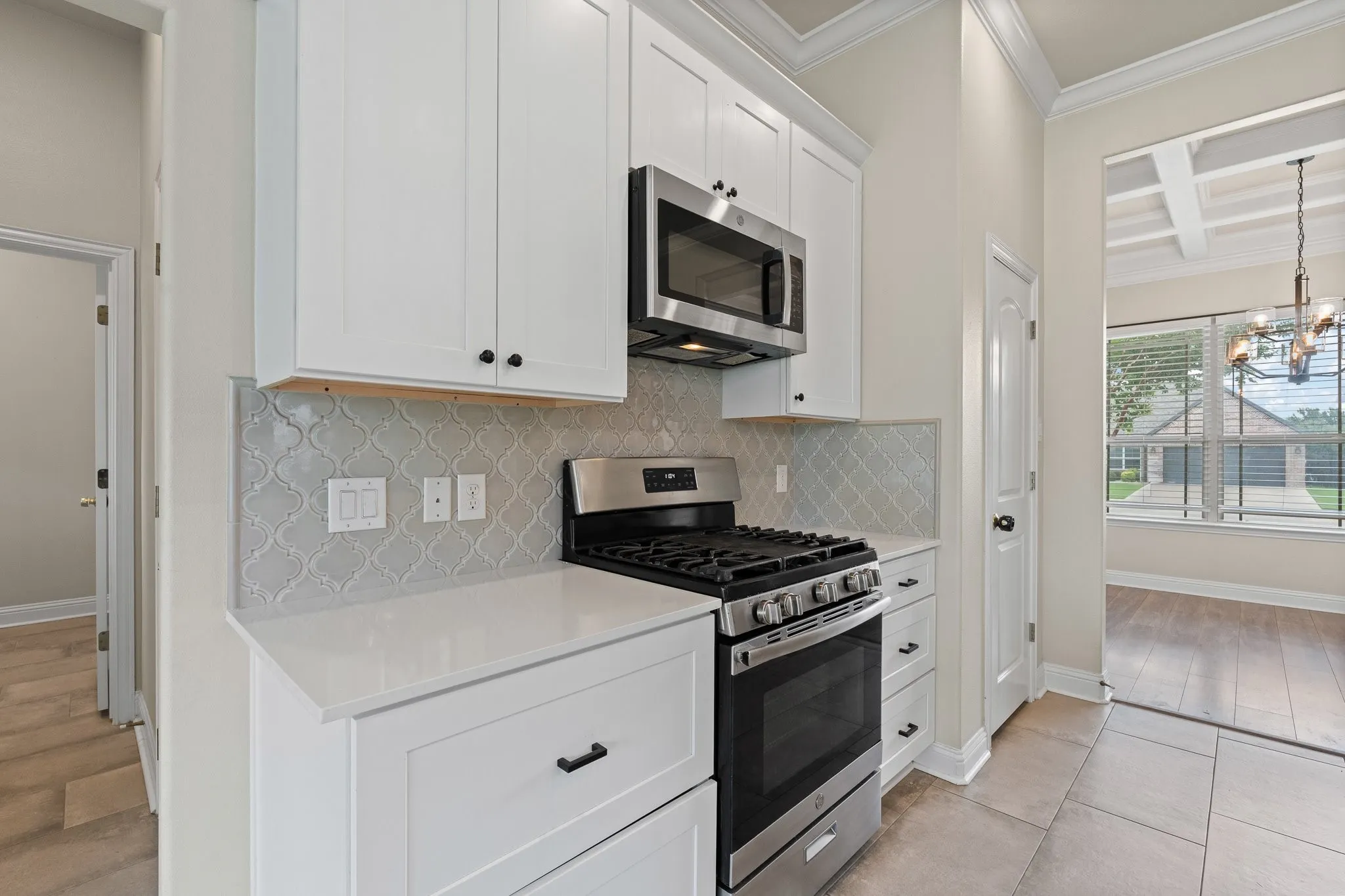 Single Family Residence For Sale in Johnson County , 906 Bent Wood Lane, Cleburne, Texas 76033, 3 Bedroom, 3 Bathroom, 2 Garage spaces, 2,174 Sqft, built in 2019, mls#21312524, Real Estate Agent in Cleburne, Homes For Sale in Johnson county, Homes For Sale in Cleburne, Realtor in Cleburne Texas, Real Estate Brokerage Independent Realty Texas, Luminita Cordes Realtor