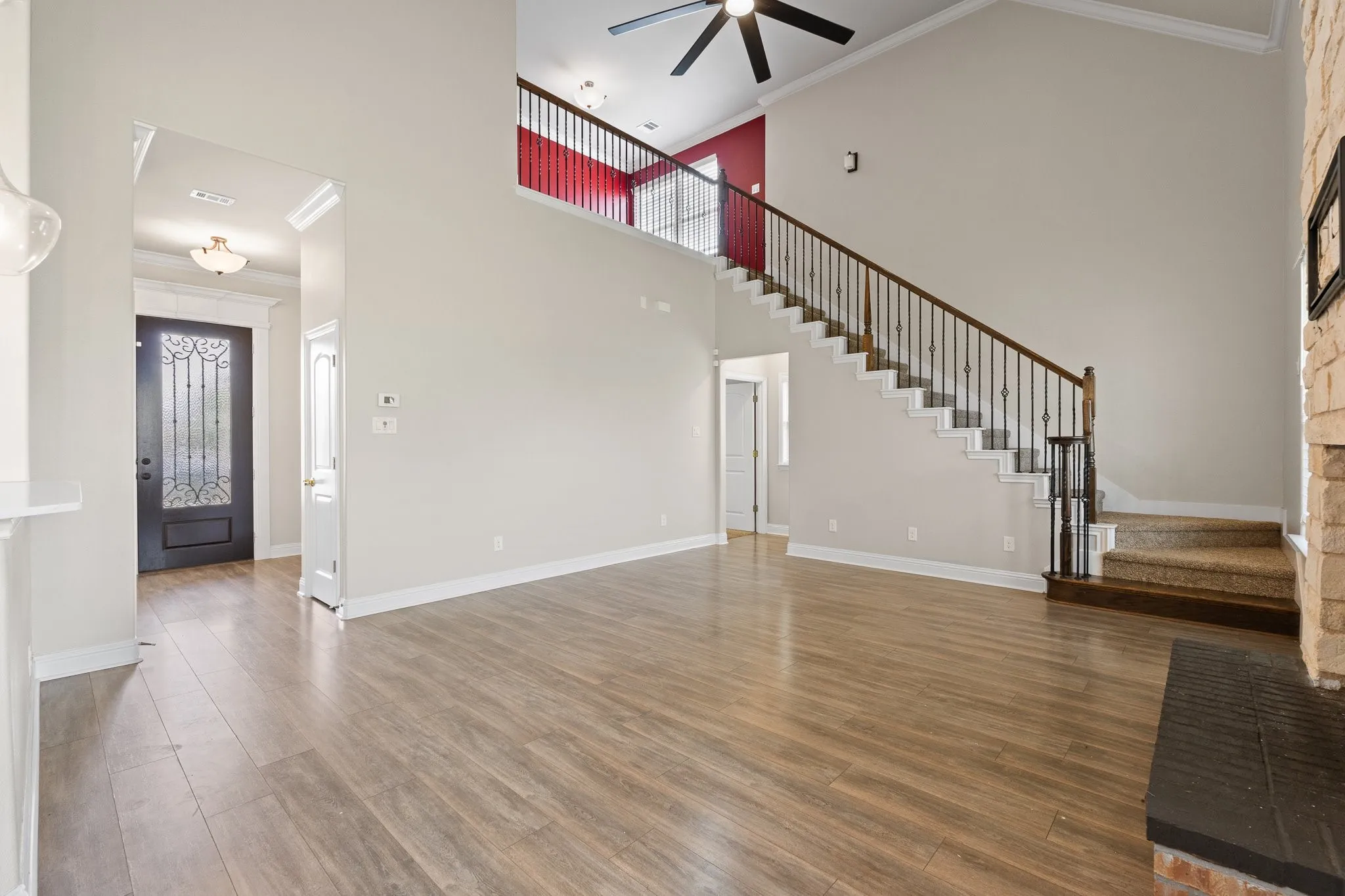 Single Family Residence For Sale in Johnson County , 906 Bent Wood Lane, Cleburne, Texas 76033, 3 Bedroom, 3 Bathroom, 2 Garage spaces, 2,174 Sqft, built in 2019, mls#21312524, Real Estate Agent in Cleburne, Homes For Sale in Johnson county, Homes For Sale in Cleburne, Realtor in Cleburne Texas, Real Estate Brokerage Independent Realty Texas, Luminita Cordes Realtor