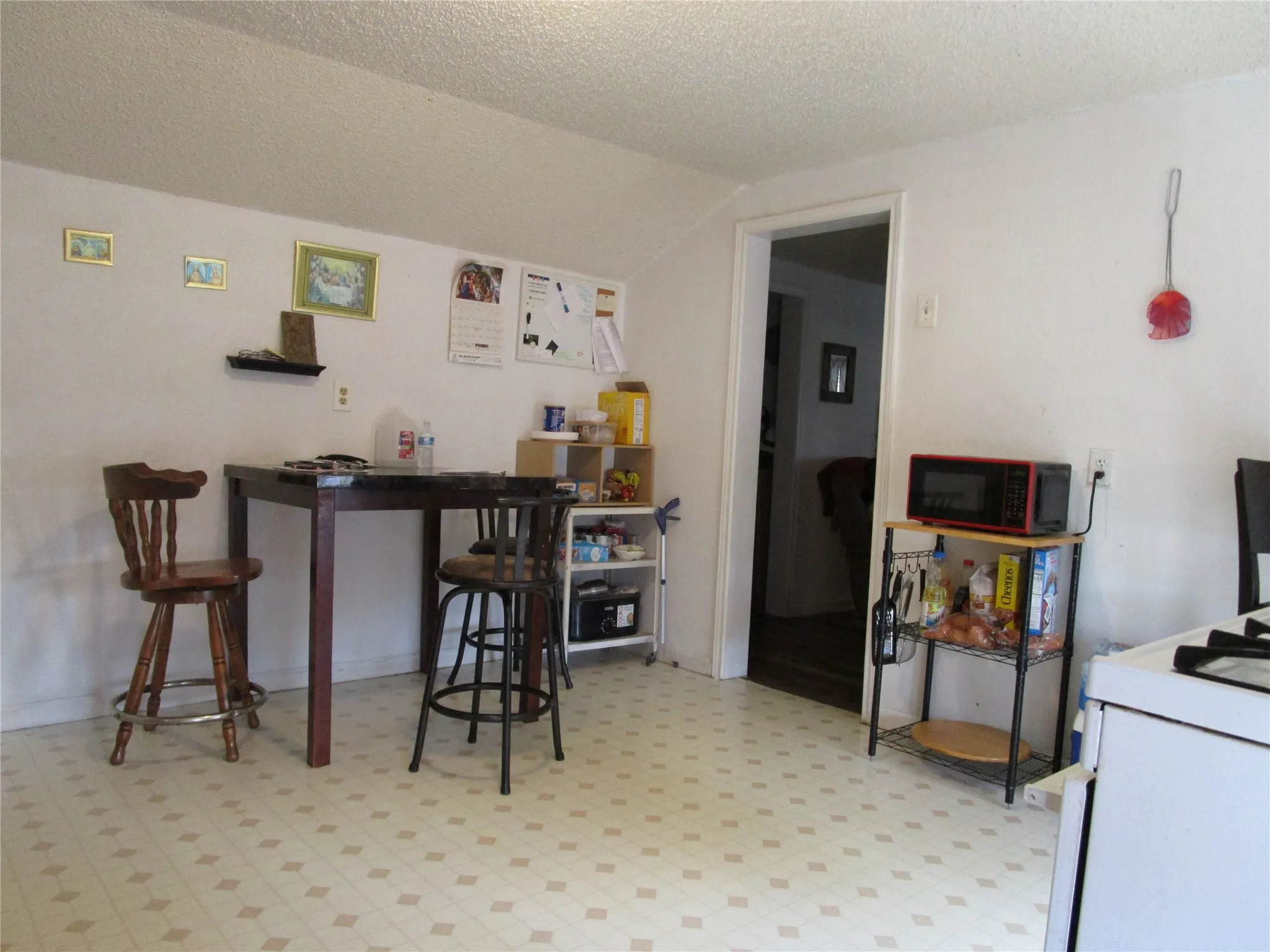 Single Family Residence For Sale in Dallas County , 3718 N Westmoreland Road, Dallas, Texas 75212, 0, 1 Bathroom, 1 Garage spaces, 712 Sqft, built in 1942, mls#21312525, Real Estate Agent in Dallas, Homes For Sale in Dallas county, Homes For Sale in Dallas, Realtor in Dallas Texas, Real Estate Brokerage Independent Realty Texas, Luminita Cordes Realtor