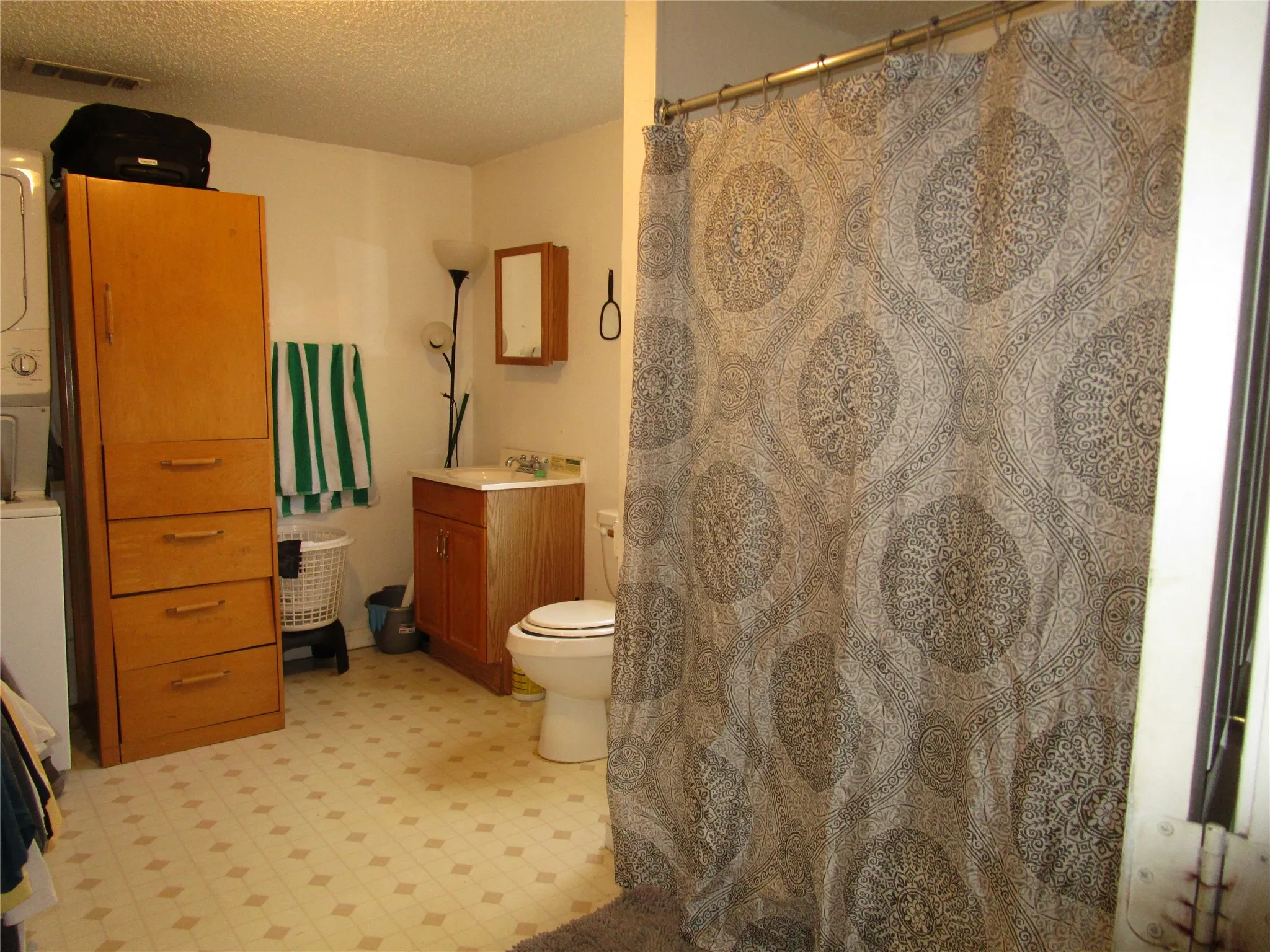 Single Family Residence For Sale in Dallas County , 3718 N Westmoreland Road, Dallas, Texas 75212, 0, 1 Bathroom, 1 Garage spaces, 712 Sqft, built in 1942, mls#21312525, Real Estate Agent in Dallas, Homes For Sale in Dallas county, Homes For Sale in Dallas, Realtor in Dallas Texas, Real Estate Brokerage Independent Realty Texas, Luminita Cordes Realtor