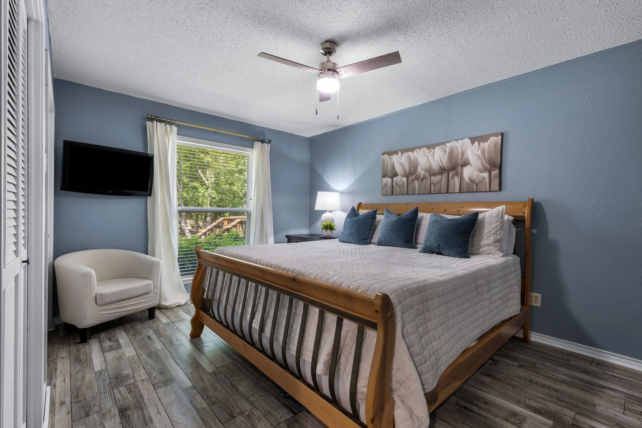 Farm For Sale in Collin County , 9922 Slater Creek Road, Anna, Texas 75409, 4 Bedrooms, 3 Bathrooms, Garage spaces, 3,978 Sqft, built in 1980, Price $1,100,000, mls#21310382, Real Estate Agent in Anna, Homes For Sale in Collin county, Homes For Sale in Anna, Realtor in Anna Texas, Real Estate Brokerage Independent Realty Texas, Luminita Cordes Realtor