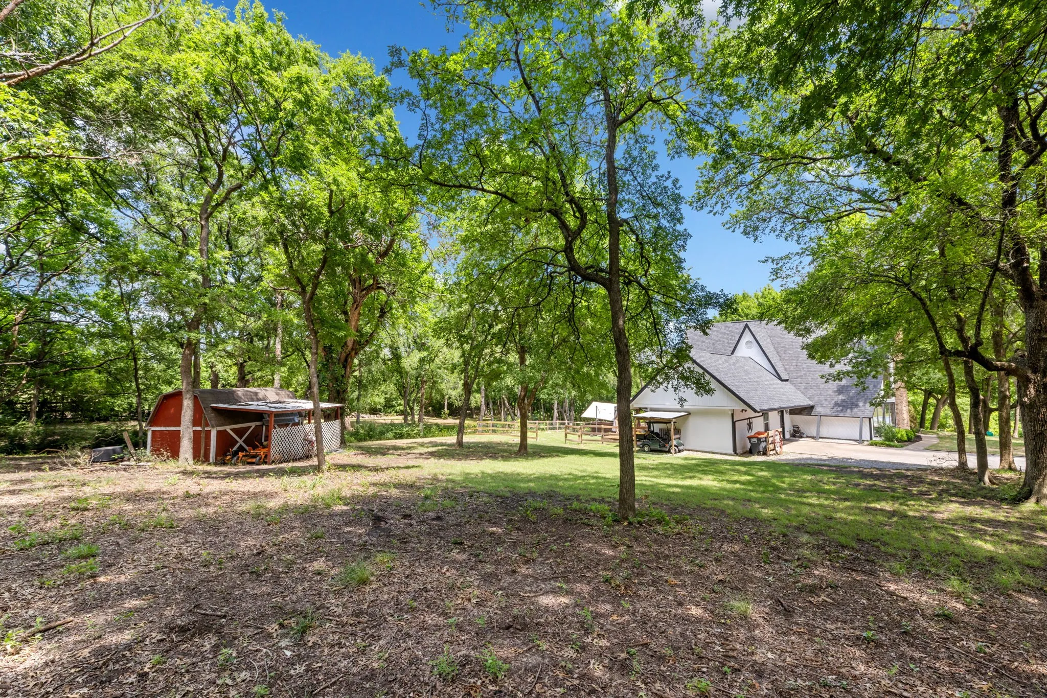 Farm For Sale in Collin County , 9922 Slater Creek Road, Anna, Texas 75409, 4 Bedrooms, 3 Bathrooms, Garage spaces, 3,978 Sqft, built in 1980, Price $1,100,000, mls#21310382, Real Estate Agent in Anna, Homes For Sale in Collin county, Homes For Sale in Anna, Realtor in Anna Texas, Real Estate Brokerage Independent Realty Texas, Luminita Cordes Realtor
