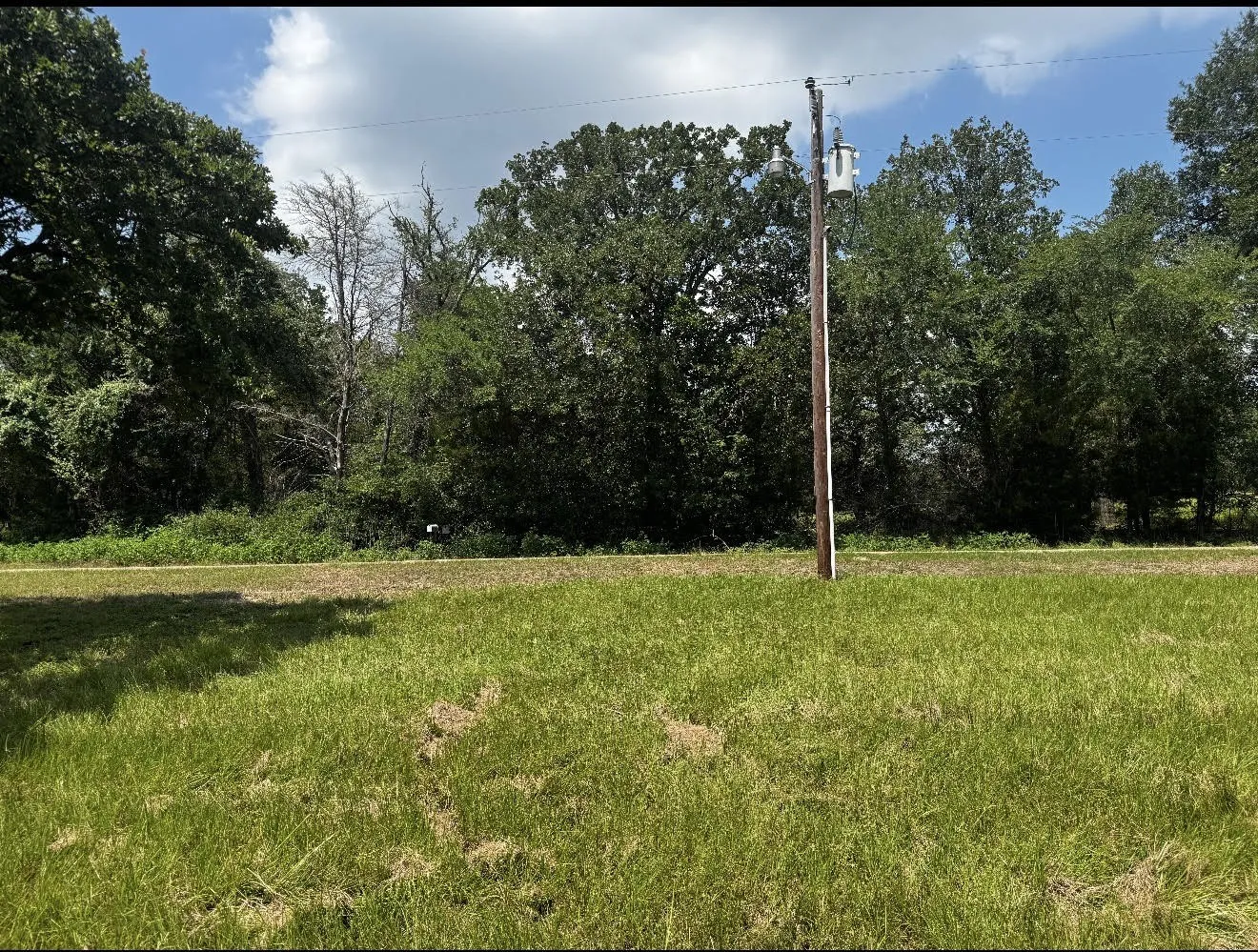 Single Family Residence For Sale in Falls County , 283 County Road 269, Kosse, Texas 76653, 4 Bedroom, 2 Bathroom, Garage spaces, 1,797 Sqft, built in 1999, mls#21309847, Real Estate Agent in Kosse, Homes For Sale in Falls county, Homes For Sale in Kosse, Realtor in Kosse Texas, Real Estate Brokerage Independent Realty Texas, Luminita Cordes Realtor