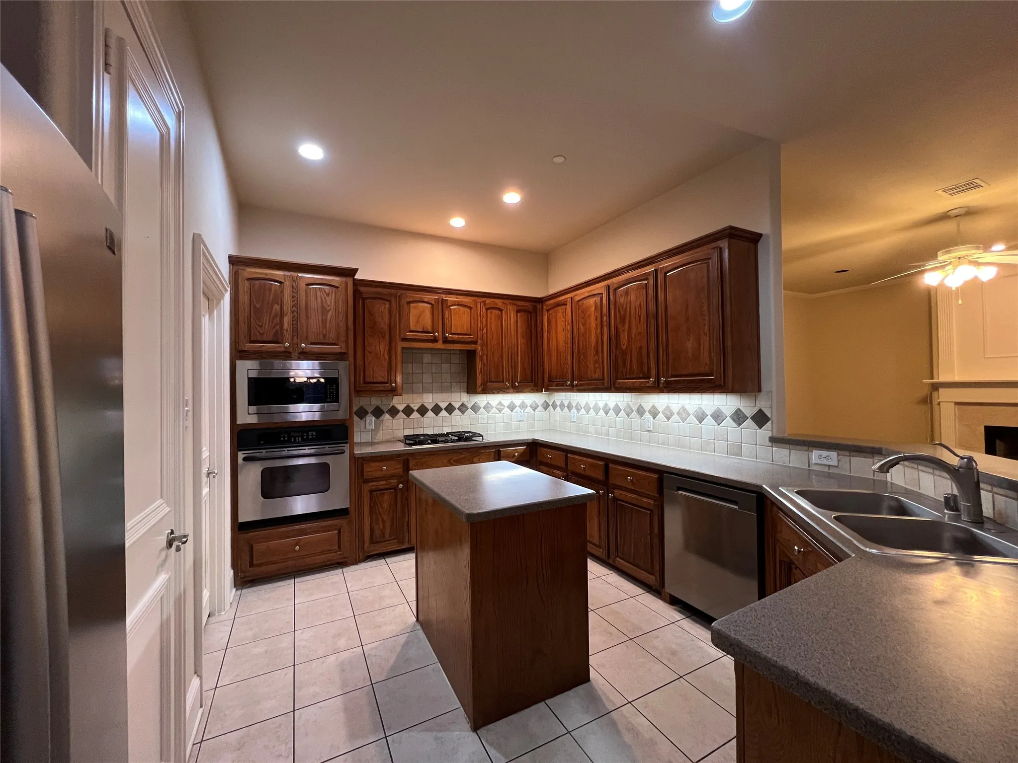 Single Family Residence For Rent in Dallas County , 8755 Navidad Court, Irving, Texas 75063, 4 Bedrooms, 3 Bathrooms, 2 Garage spaces, 3,332 Sqft, built in 2002, Price $3,250, mls#21312536, Real Estate Agent in Irving, Homes For Rent in Dallas county, Homes For Rent in Irving, Realtor in Irving Texas, Real Estate Brokerage Independent Realty Texas, Luminita Cordes Realtor