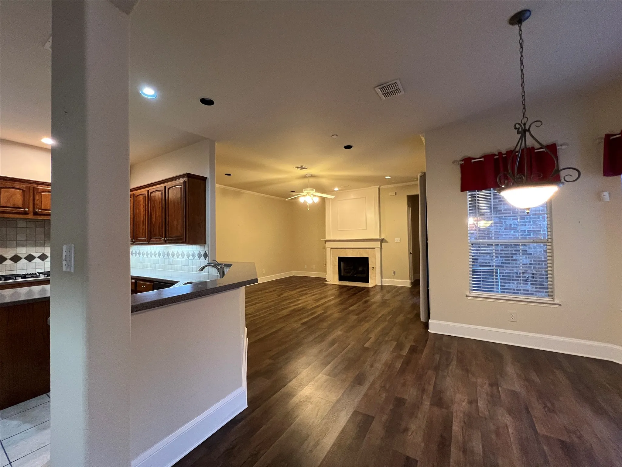 Single Family Residence For Rent in Dallas County , 8755 Navidad Court, Irving, Texas 75063, 4 Bedrooms, 3 Bathrooms, 2 Garage spaces, 3,332 Sqft, built in 2002, Price $3,250, mls#21312536, Real Estate Agent in Irving, Homes For Rent in Dallas county, Homes For Rent in Irving, Realtor in Irving Texas, Real Estate Brokerage Independent Realty Texas, Luminita Cordes Realtor