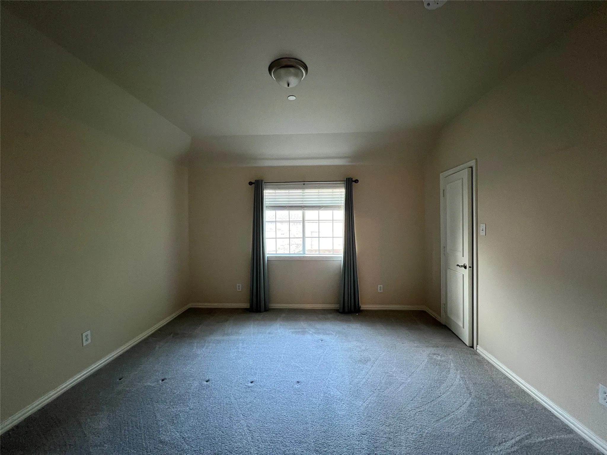 Single Family Residence For Rent in Dallas County , 8755 Navidad Court, Irving, Texas 75063, 4 Bedrooms, 3 Bathrooms, 2 Garage spaces, 3,332 Sqft, built in 2002, Price $3,250, mls#21312536, Real Estate Agent in Irving, Homes For Rent in Dallas county, Homes For Rent in Irving, Realtor in Irving Texas, Real Estate Brokerage Independent Realty Texas, Luminita Cordes Realtor