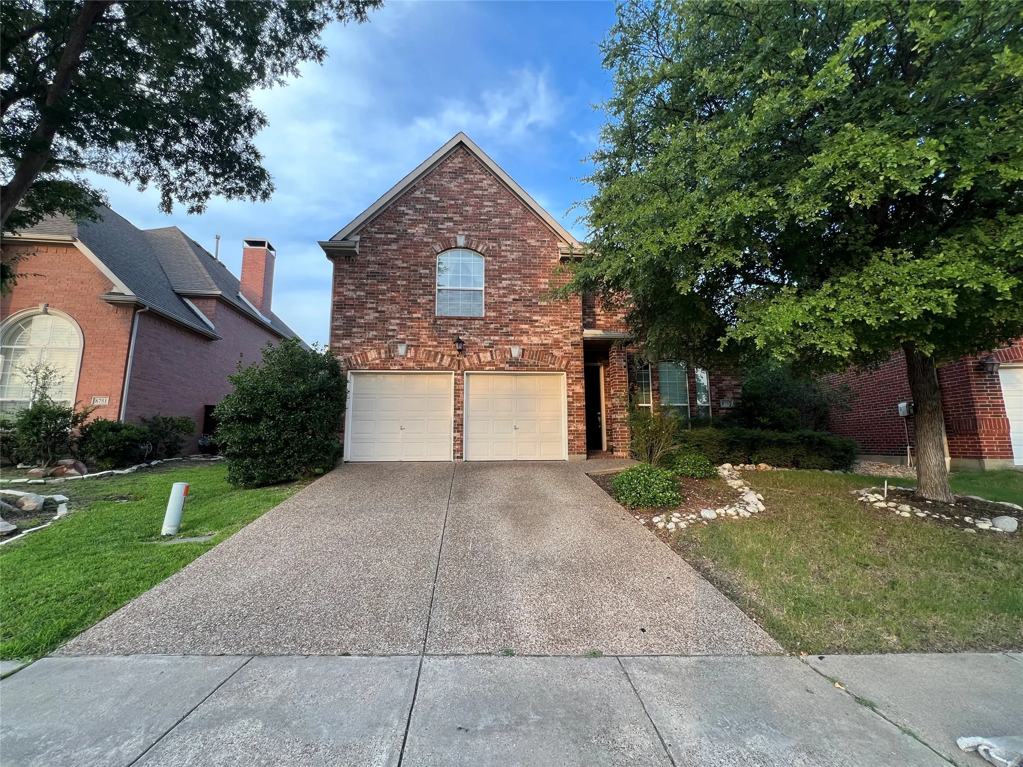 Single Family Residence For Rent in Dallas County , 8755 Navidad Court, Irving, Texas 75063, 4 Bedrooms, 3 Bathrooms, 2 Garage spaces, 3,332 Sqft, built in 2002, Price $3,250, mls#21312536, Real Estate Agent in Irving, Homes For Rent in Dallas county, Homes For Rent in Irving, Realtor in Irving Texas, Real Estate Brokerage Independent Realty Texas, Luminita Cordes Realtor