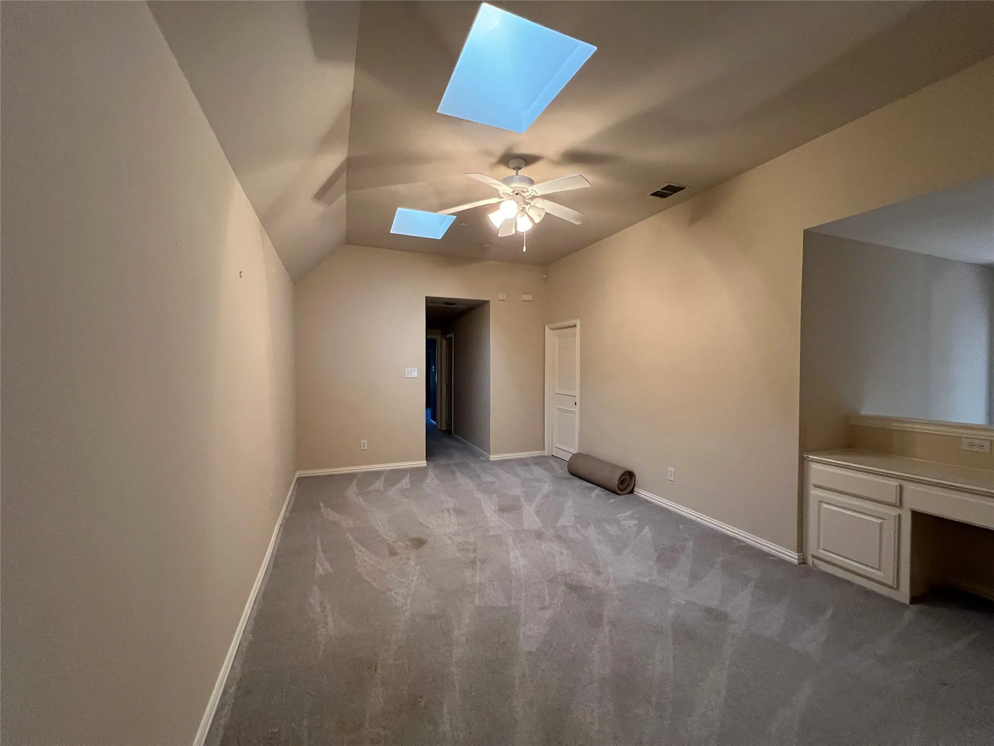 Single Family Residence For Rent in Dallas County , 8755 Navidad Court, Irving, Texas 75063, 4 Bedrooms, 3 Bathrooms, 2 Garage spaces, 3,332 Sqft, built in 2002, Price $3,250, mls#21312536, Real Estate Agent in Irving, Homes For Rent in Dallas county, Homes For Rent in Irving, Realtor in Irving Texas, Real Estate Brokerage Independent Realty Texas, Luminita Cordes Realtor