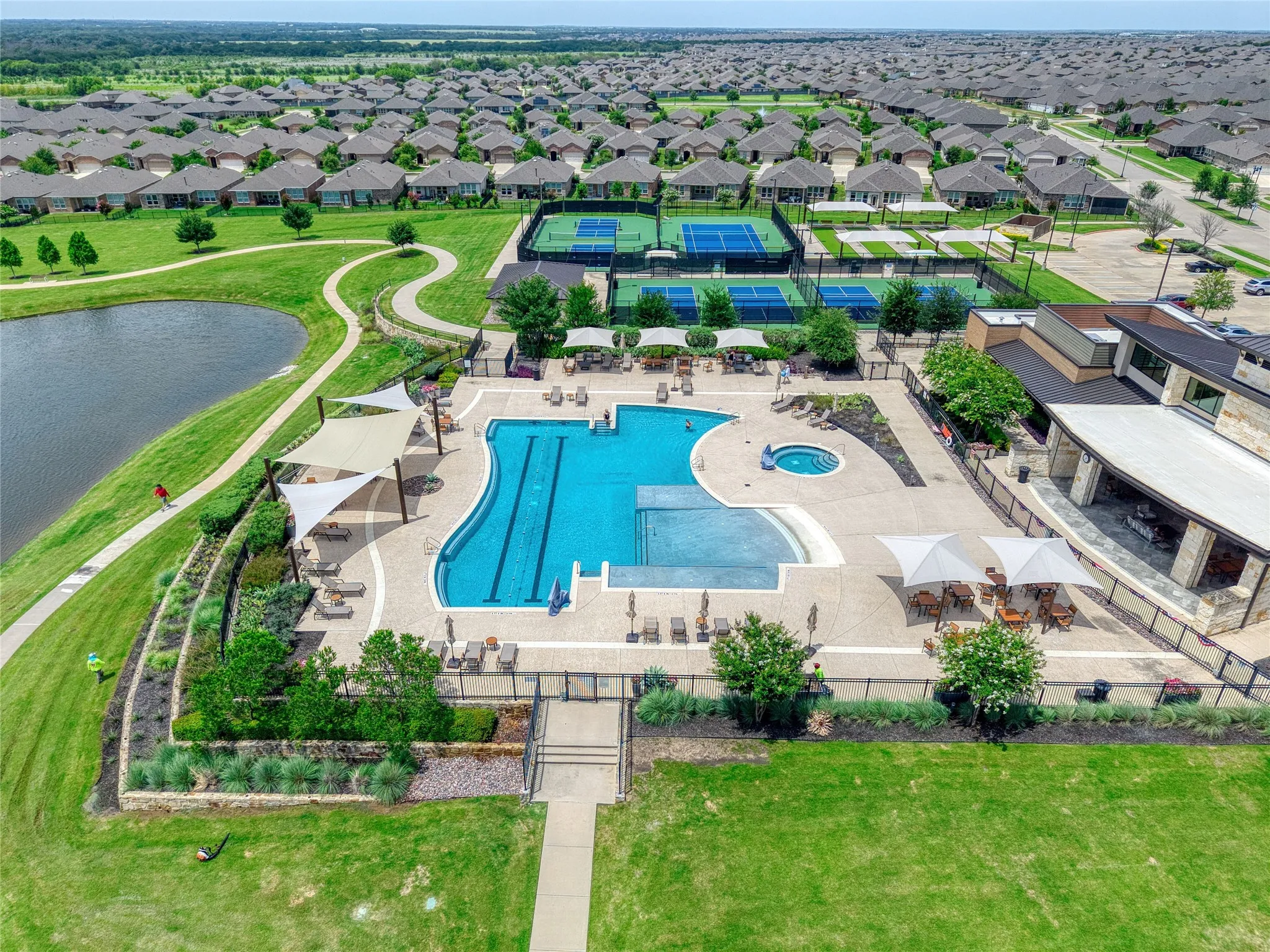 Single Family Residence For Sale in Denton County , 1125 Cornerstone Drive, Little Elm, Texas 76227, 3 Bedroom, 3 Bathroom, 2 Garage spaces, 2,770 Sqft, built in 2022, mls#21310018, Real Estate Agent in Little Elm, Homes For Sale in Denton county, Homes For Sale in Little Elm, Realtor in Little Elm Texas, Real Estate Brokerage Independent Realty Texas, Luminita Cordes Realtor