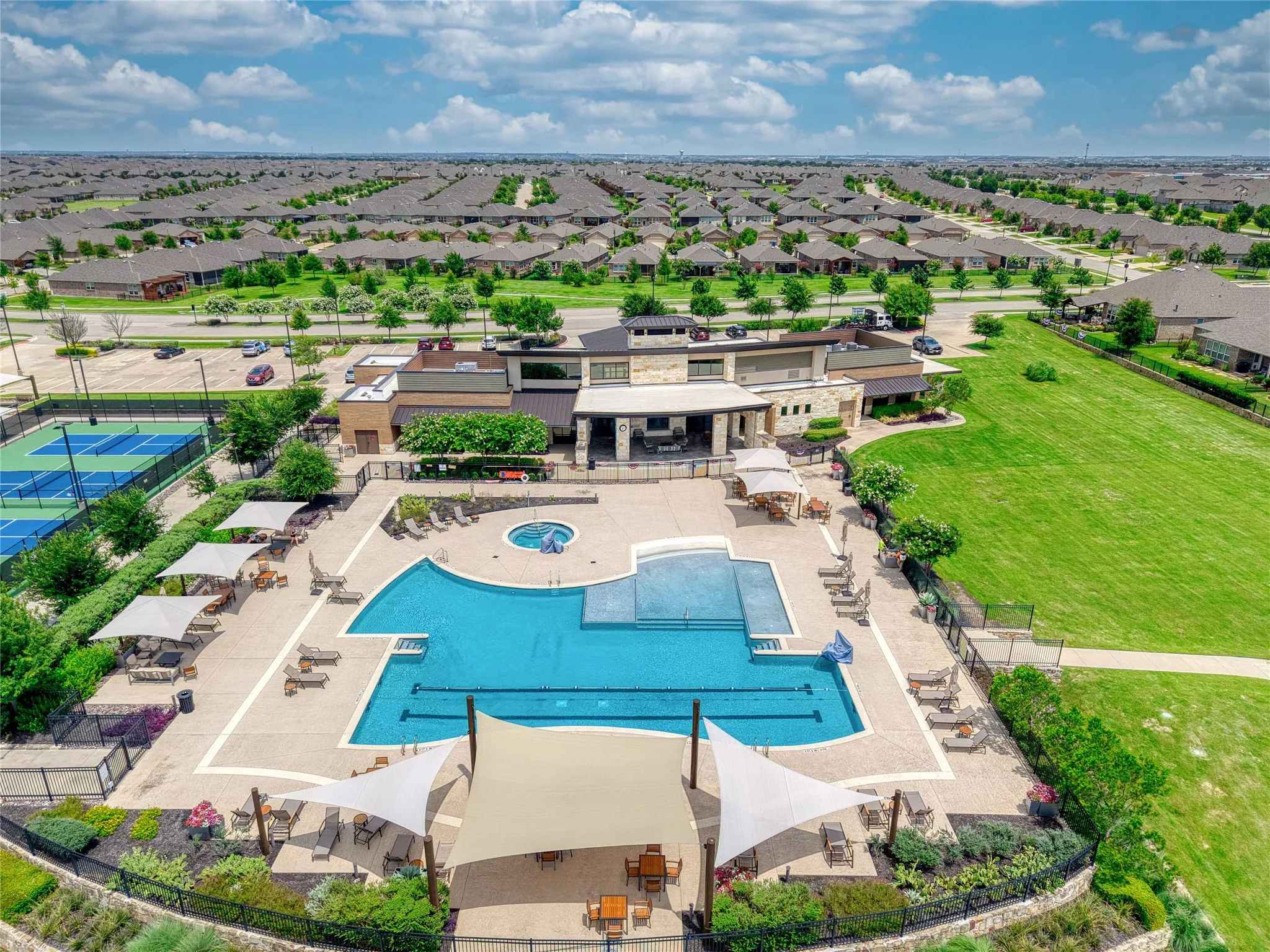 Single Family Residence For Sale in Denton County , 1125 Cornerstone Drive, Little Elm, Texas 76227, 3 Bedroom, 3 Bathroom, 2 Garage spaces, 2,770 Sqft, built in 2022, mls#21310018, Real Estate Agent in Little Elm, Homes For Sale in Denton county, Homes For Sale in Little Elm, Realtor in Little Elm Texas, Real Estate Brokerage Independent Realty Texas, Luminita Cordes Realtor
