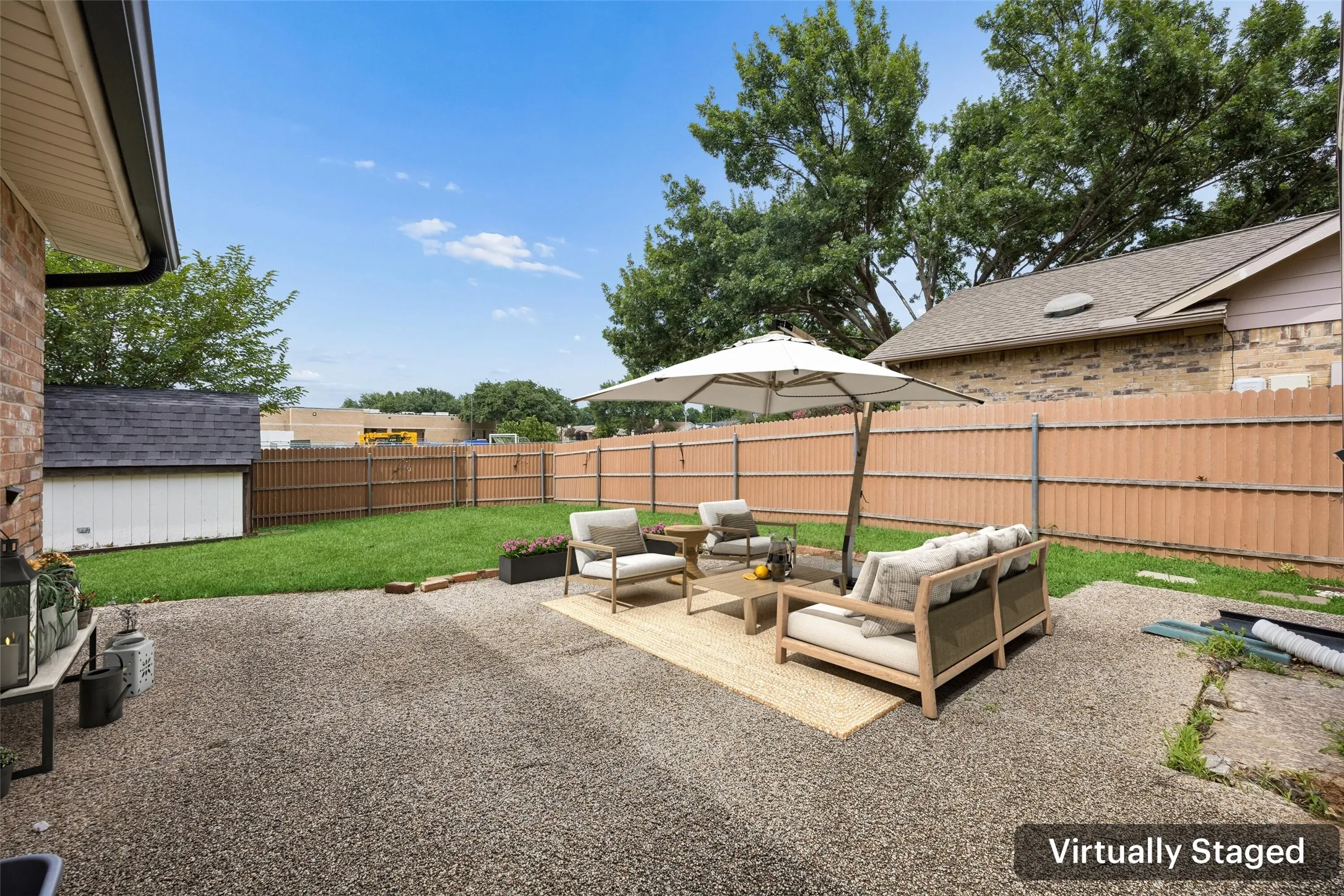 Single Family Residence For Sale in Denton County , 3004 Yorkshire Court, Flower Mound, Texas 75028, 4 Bedroom, 2 Bathroom, 2 Garage spaces, 2,085 Sqft, built in 1984, mls#21306136, Real Estate Agent in Flower Mound, Homes For Sale in Denton county, Homes For Sale in Flower Mound, Realtor in Flower Mound Texas, Real Estate Brokerage Independent Realty Texas, Luminita Cordes Realtor