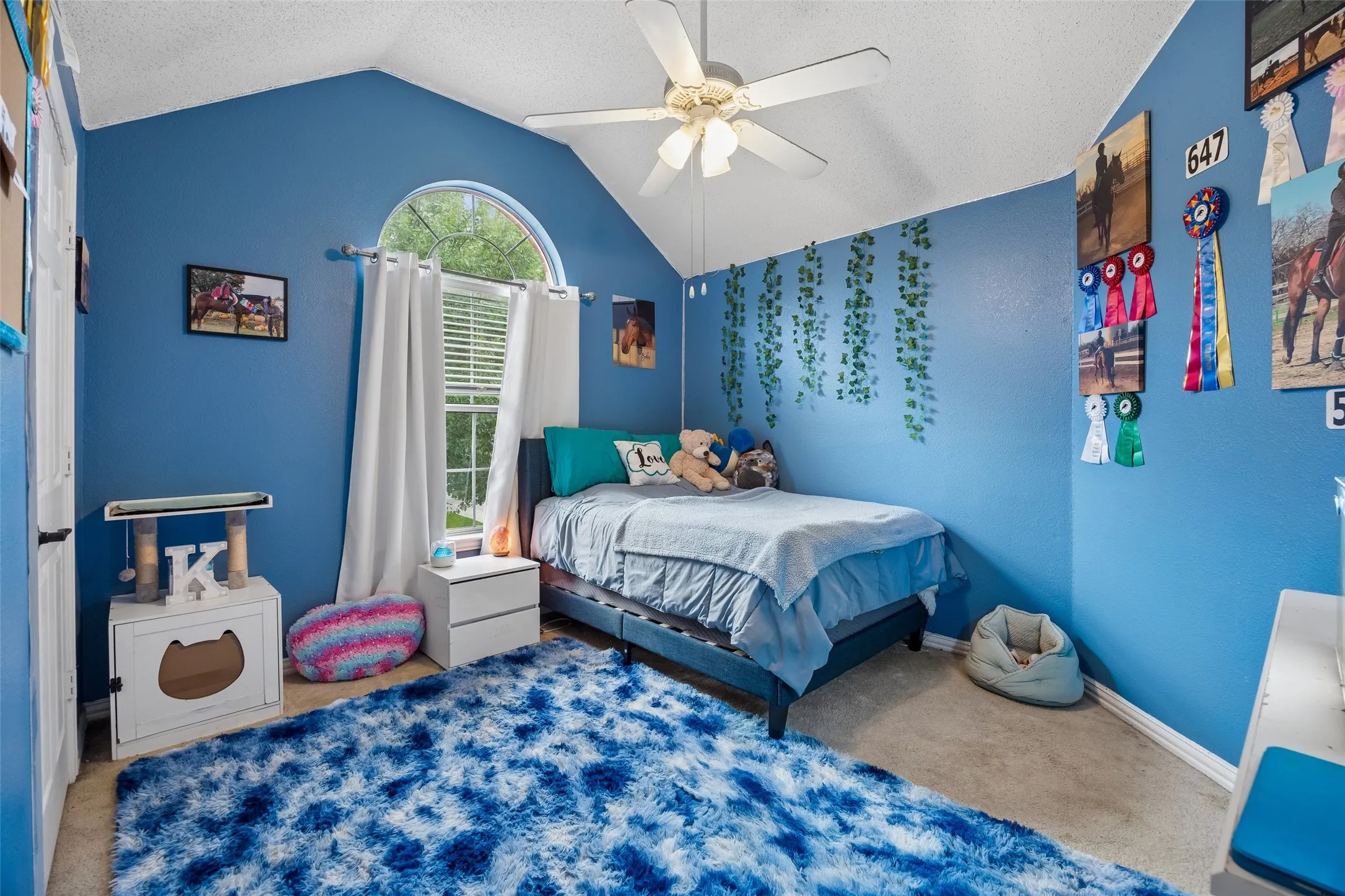 Single Family Residence For Sale in Denton County , 1301 Rustic Timbers Lane, Flower Mound, Texas 75028, 3 Bedroom, 3 Bathroom, 2 Garage spaces, 2,371 Sqft, built in 1995, mls#21312304, Real Estate Agent in Flower Mound, Homes For Sale in Denton county, Homes For Sale in Flower Mound, Realtor in Flower Mound Texas, Real Estate Brokerage Independent Realty Texas, Luminita Cordes Realtor