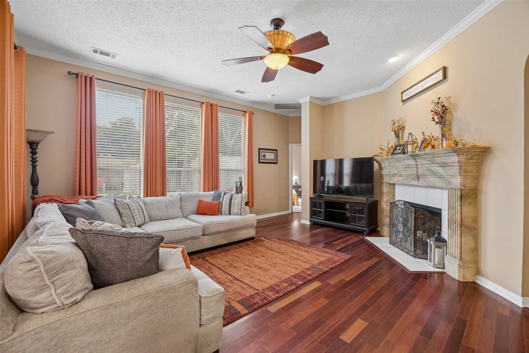 Single Family Residence For Sale in Denton County , 1301 Rustic Timbers Lane, Flower Mound, Texas 75028, 3 Bedroom, 3 Bathroom, 2 Garage spaces, 2,371 Sqft, built in 1995, mls#21312304, Real Estate Agent in Flower Mound, Homes For Sale in Denton county, Homes For Sale in Flower Mound, Realtor in Flower Mound Texas, Real Estate Brokerage Independent Realty Texas, Luminita Cordes Realtor