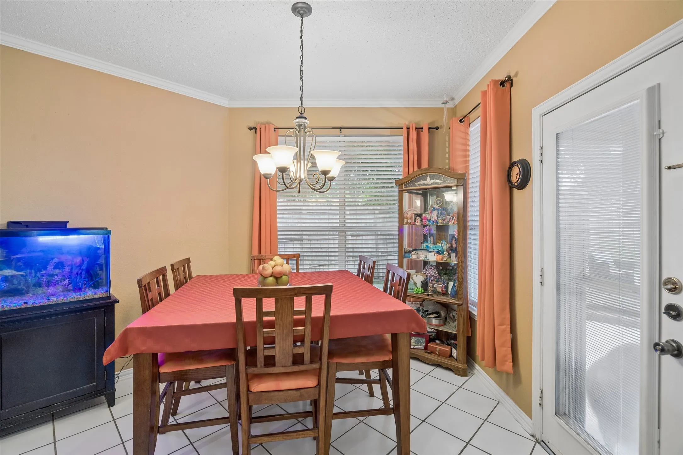 Single Family Residence For Sale in Denton County , 1301 Rustic Timbers Lane, Flower Mound, Texas 75028, 3 Bedroom, 3 Bathroom, 2 Garage spaces, 2,371 Sqft, built in 1995, mls#21312304, Real Estate Agent in Flower Mound, Homes For Sale in Denton county, Homes For Sale in Flower Mound, Realtor in Flower Mound Texas, Real Estate Brokerage Independent Realty Texas, Luminita Cordes Realtor