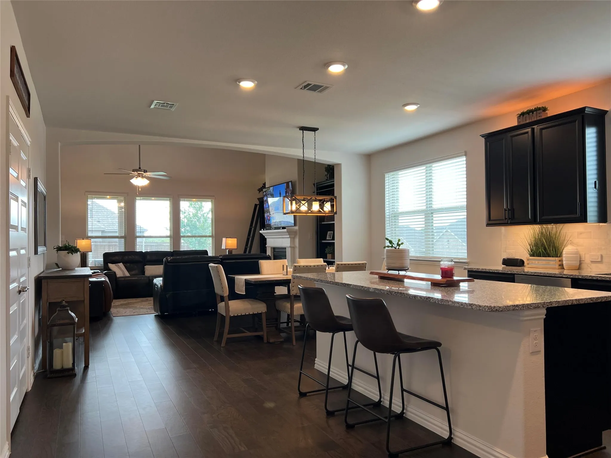 Single Family Residence For Sale in Denton County , 4145 Kyles Landing Drive, Hickory Creek, Texas 75065, 4 Bedroom, 3 Bathroom, 3 Garage spaces, 3,257 Sqft, built in 2022, mls#21308794, Real Estate Agent in Hickory Creek, Homes For Sale in Denton county, Homes For Sale in Hickory Creek, Realtor in Hickory Creek Texas, Real Estate Brokerage Independent Realty Texas, Luminita Cordes Realtor