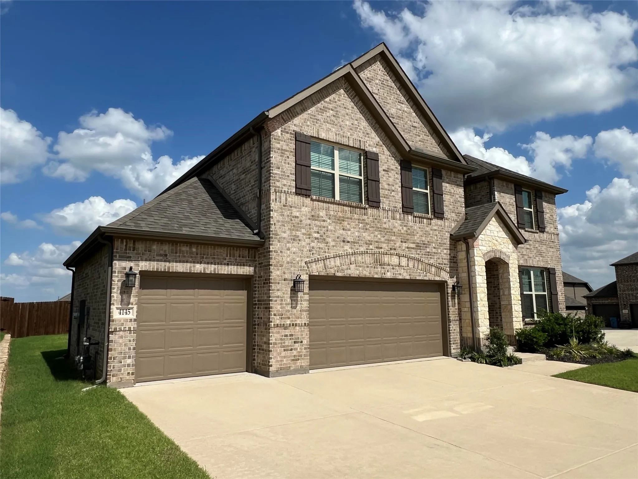Single Family Residence For Sale in Denton County , 4145 Kyles Landing Drive, Hickory Creek, Texas 75065, 4 Bedroom, 3 Bathroom, 3 Garage spaces, 3,257 Sqft, built in 2022, mls#21308794, Real Estate Agent in Hickory Creek, Homes For Sale in Denton county, Homes For Sale in Hickory Creek, Realtor in Hickory Creek Texas, Real Estate Brokerage Independent Realty Texas, Luminita Cordes Realtor
