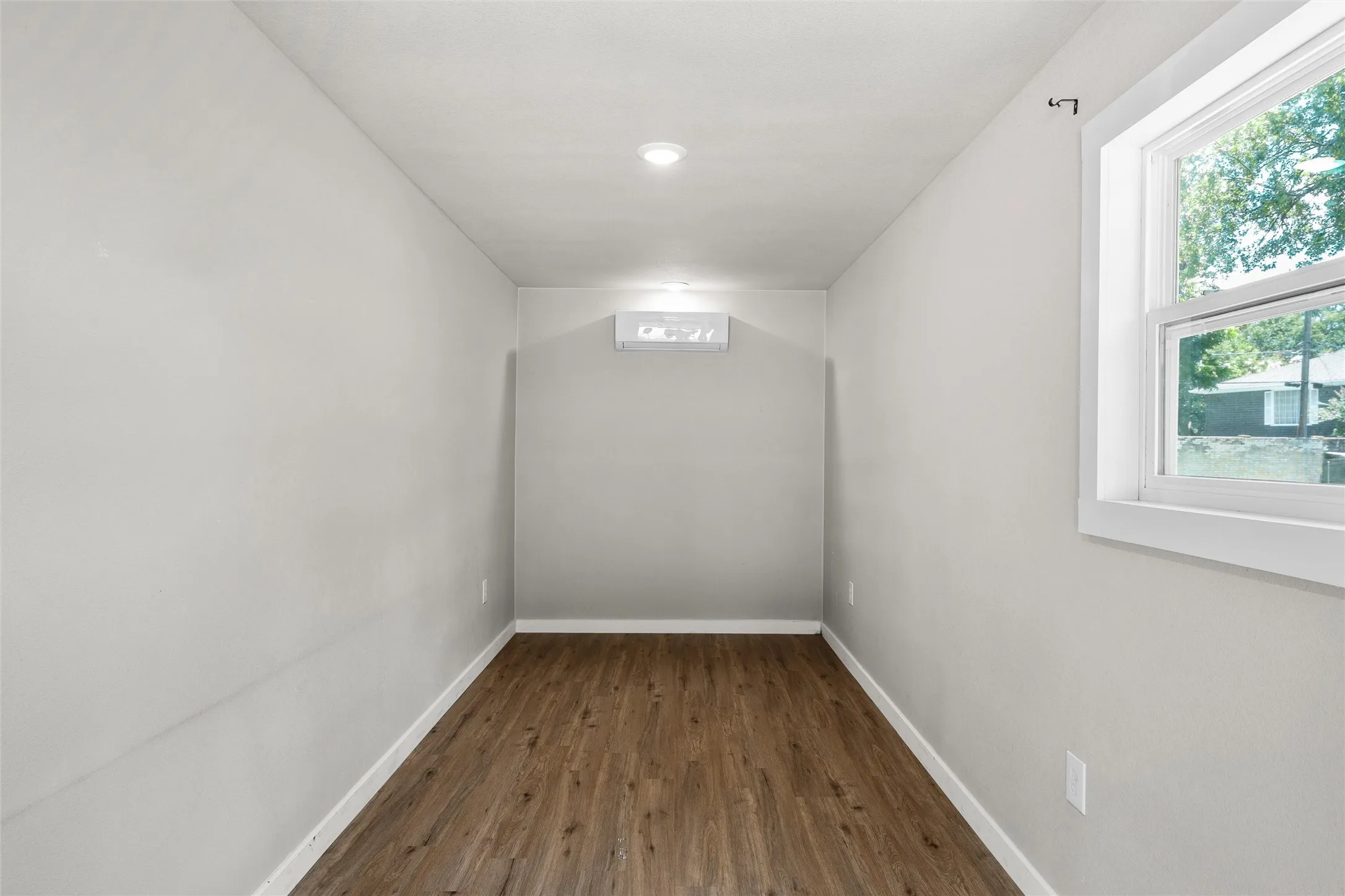 Single Family Residence For Sale in Mc Lennan County , 4916 Ridgeview Drive, Waco, Texas 76710, 3 Bedroom, 4 Bathroom, Garage spaces, 2,964 Sqft, built in 1954, mls#21310926, Real Estate Agent in Waco, Homes For Sale in Mc Lennan county, Homes For Sale in Waco, Realtor in Waco Texas, Real Estate Brokerage Independent Realty Texas, Luminita Cordes Realtor
