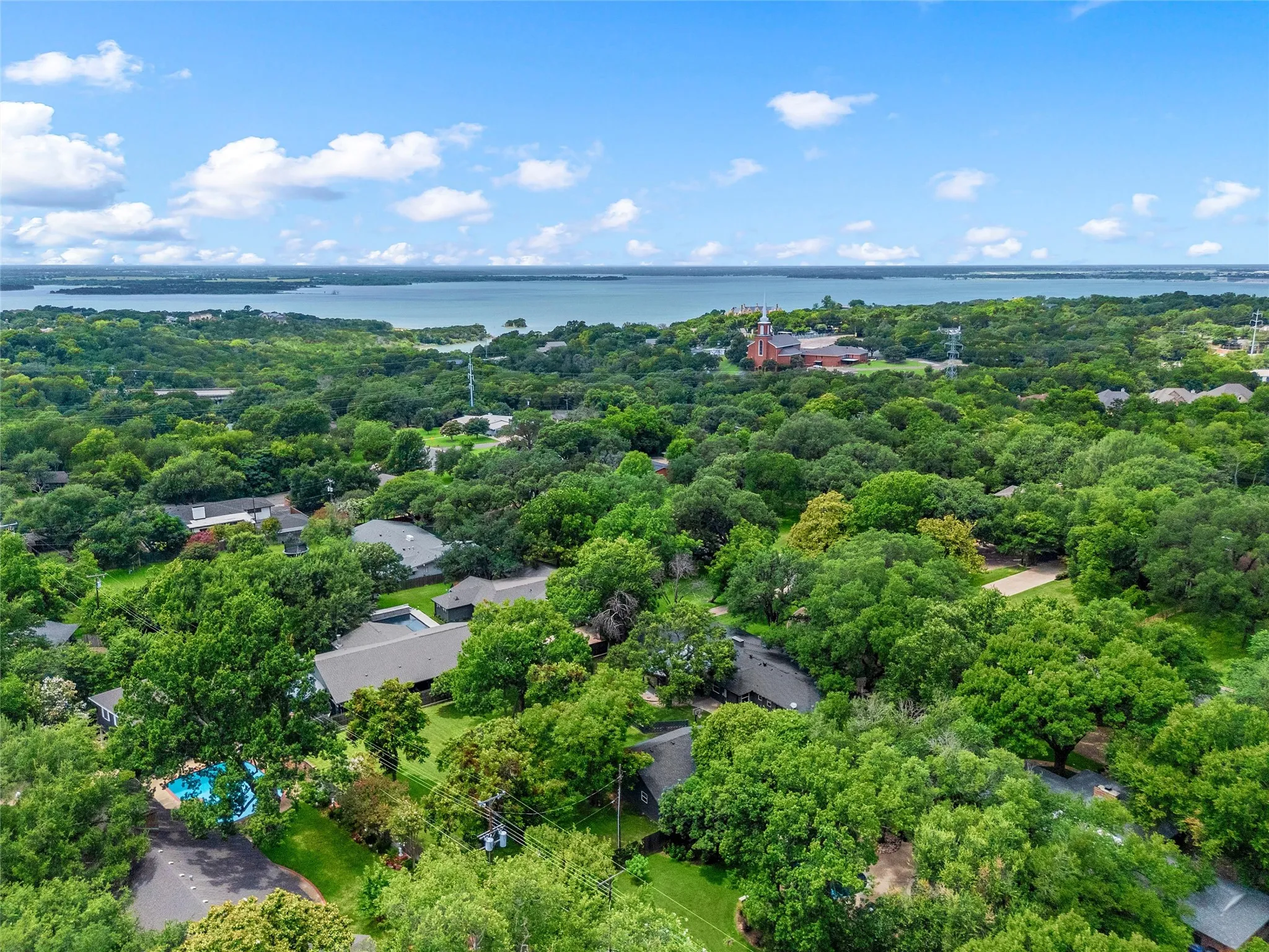 Single Family Residence For Sale in Mc Lennan County , 4916 Ridgeview Drive, Waco, Texas 76710, 3 Bedroom, 4 Bathroom, Garage spaces, 2,964 Sqft, built in 1954, mls#21310926, Real Estate Agent in Waco, Homes For Sale in Mc Lennan county, Homes For Sale in Waco, Realtor in Waco Texas, Real Estate Brokerage Independent Realty Texas, Luminita Cordes Realtor