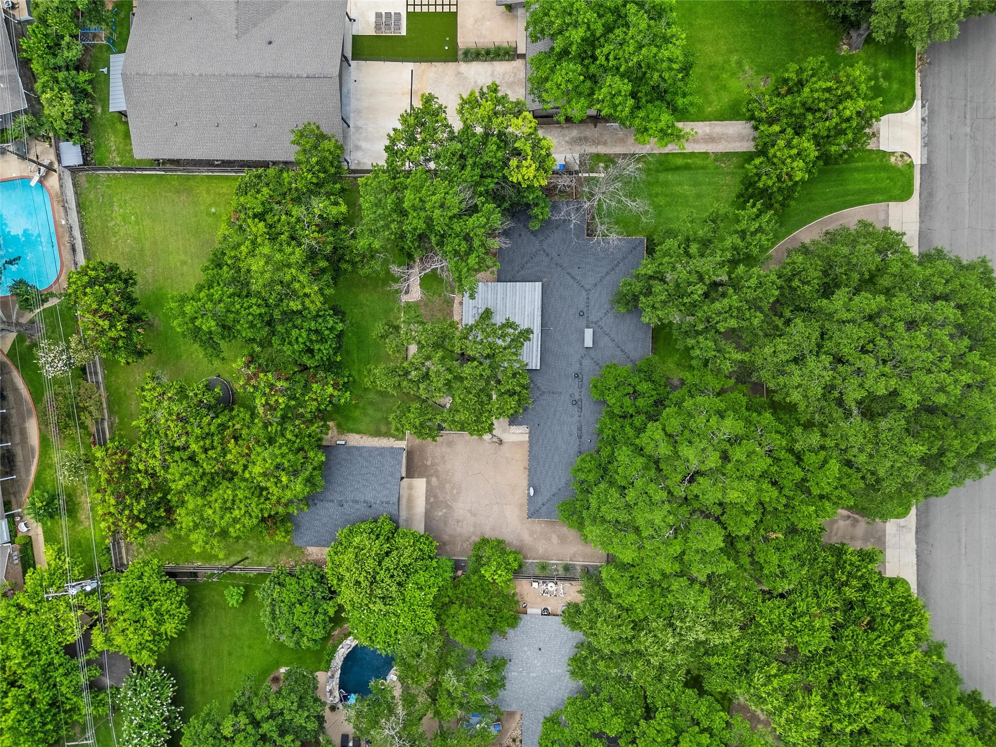 Single Family Residence For Sale in Mc Lennan County , 4916 Ridgeview Drive, Waco, Texas 76710, 3 Bedroom, 4 Bathroom, Garage spaces, 2,964 Sqft, built in 1954, mls#21310926, Real Estate Agent in Waco, Homes For Sale in Mc Lennan county, Homes For Sale in Waco, Realtor in Waco Texas, Real Estate Brokerage Independent Realty Texas, Luminita Cordes Realtor