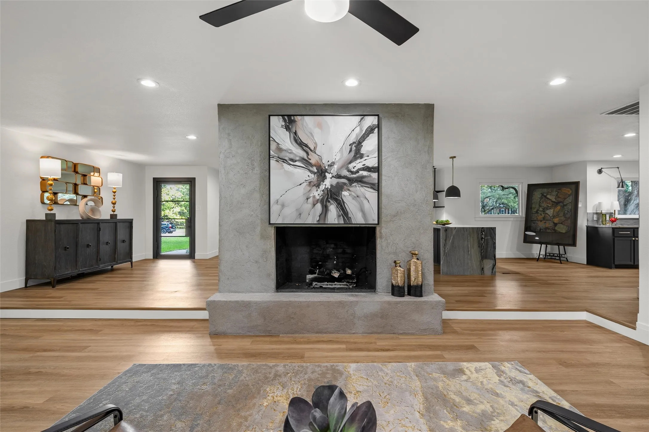 Single Family Residence For Sale in Mc Lennan County , 4916 Ridgeview Drive, Waco, Texas 76710, 3 Bedroom, 4 Bathroom, Garage spaces, 2,964 Sqft, built in 1954, mls#21310926, Real Estate Agent in Waco, Homes For Sale in Mc Lennan county, Homes For Sale in Waco, Realtor in Waco Texas, Real Estate Brokerage Independent Realty Texas, Luminita Cordes Realtor