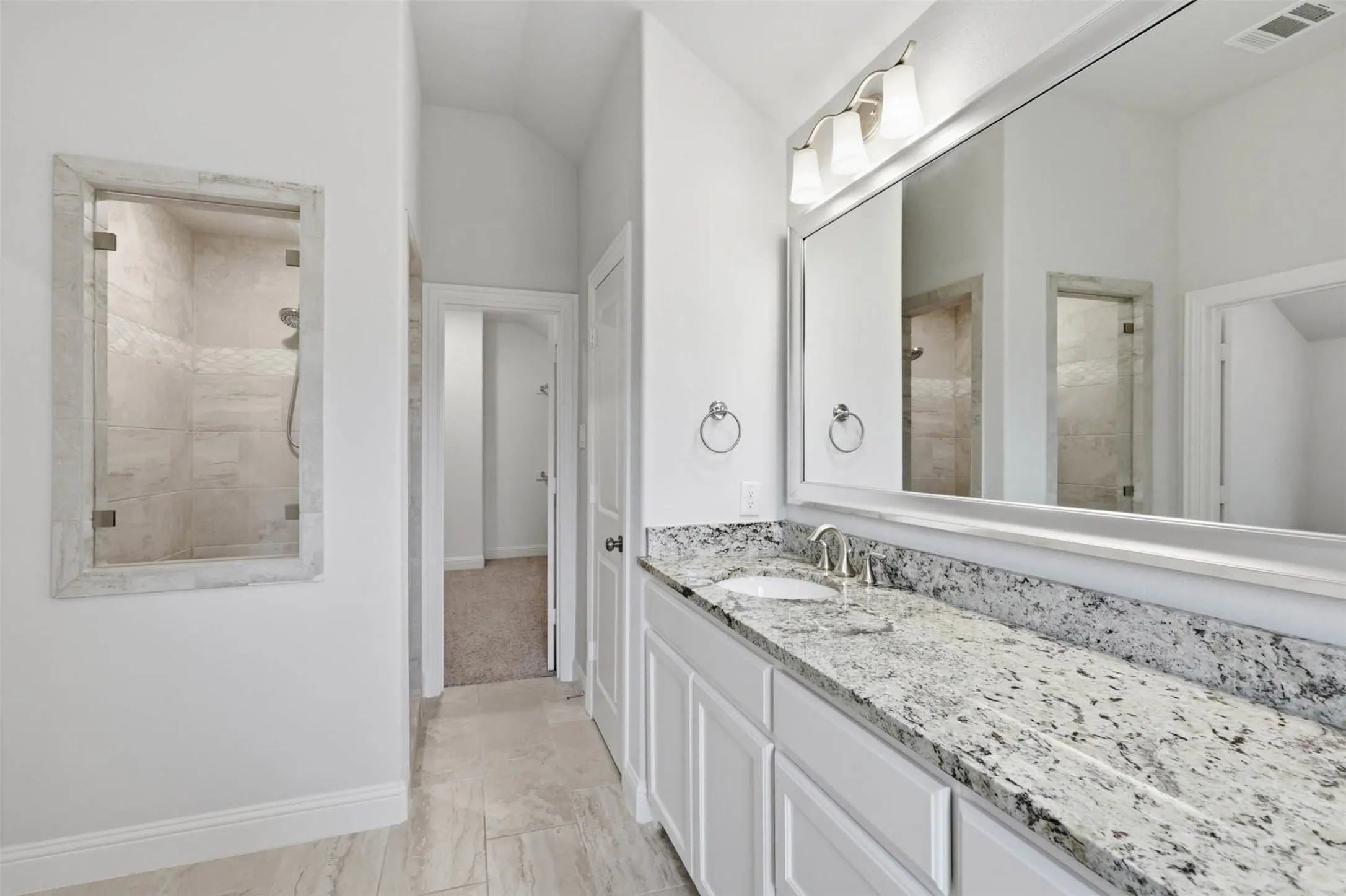 Single Family Residence For Sale in Collin County , 1053 Sarah Street, Allen, Texas 75013, 3 Bedroom, 4 Bathroom, 2 Garage spaces, 2,511 Sqft, built in 2021, mls#21311215, Real Estate Agent in Allen, Homes For Sale in Collin county, Homes For Sale in Allen, Realtor in Allen Texas, Real Estate Brokerage Independent Realty Texas, Luminita Cordes Realtor