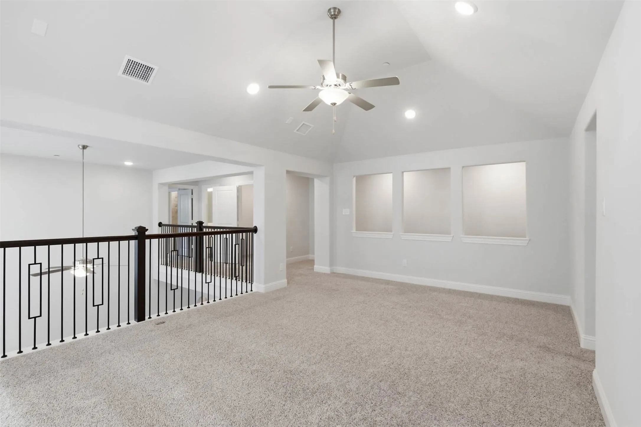 Single Family Residence For Sale in Collin County , 1053 Sarah Street, Allen, Texas 75013, 3 Bedroom, 4 Bathroom, 2 Garage spaces, 2,511 Sqft, built in 2021, mls#21311215, Real Estate Agent in Allen, Homes For Sale in Collin county, Homes For Sale in Allen, Realtor in Allen Texas, Real Estate Brokerage Independent Realty Texas, Luminita Cordes Realtor