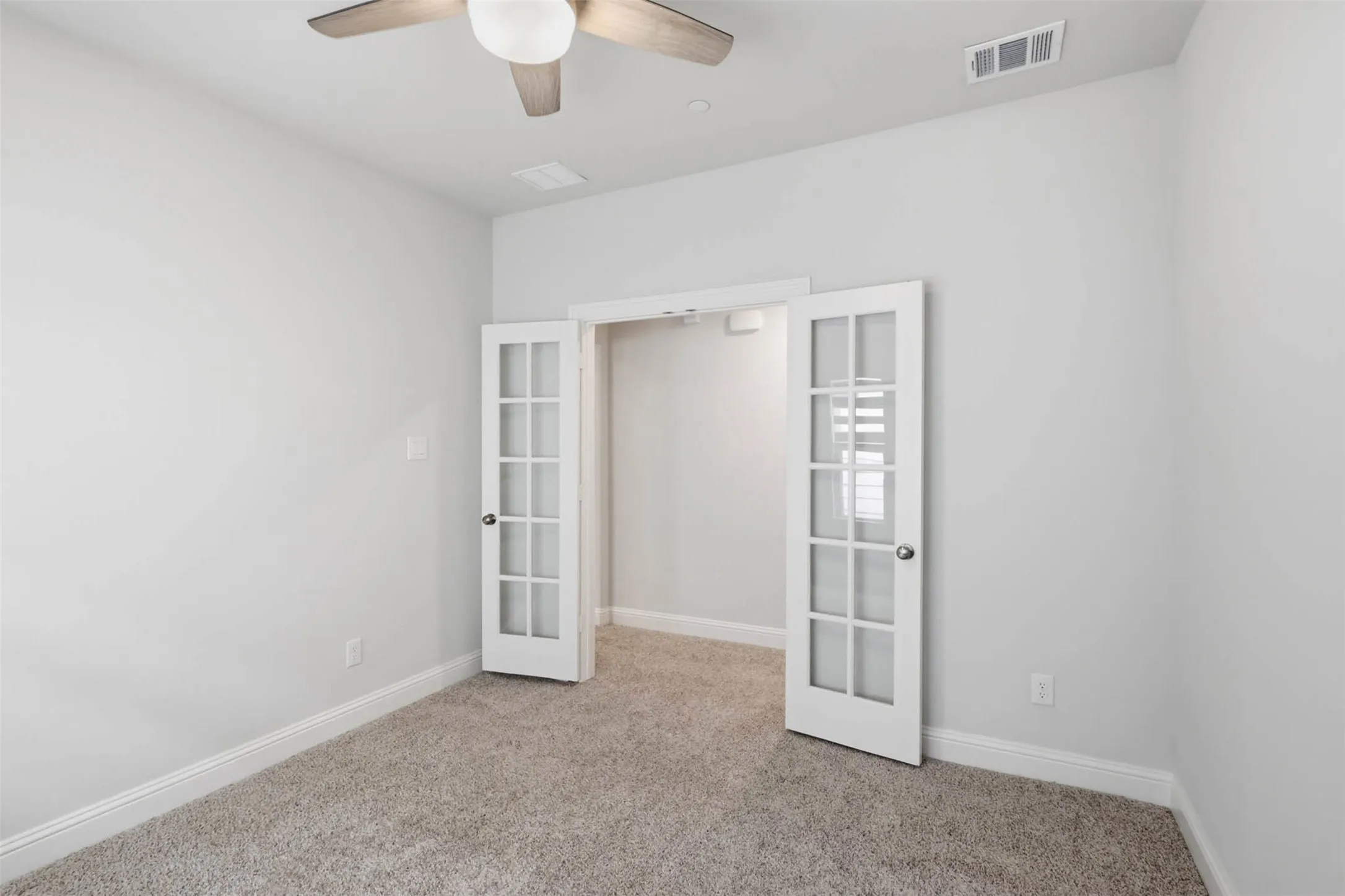 Single Family Residence For Sale in Collin County , 1053 Sarah Street, Allen, Texas 75013, 3 Bedroom, 4 Bathroom, 2 Garage spaces, 2,511 Sqft, built in 2021, mls#21311215, Real Estate Agent in Allen, Homes For Sale in Collin county, Homes For Sale in Allen, Realtor in Allen Texas, Real Estate Brokerage Independent Realty Texas, Luminita Cordes Realtor