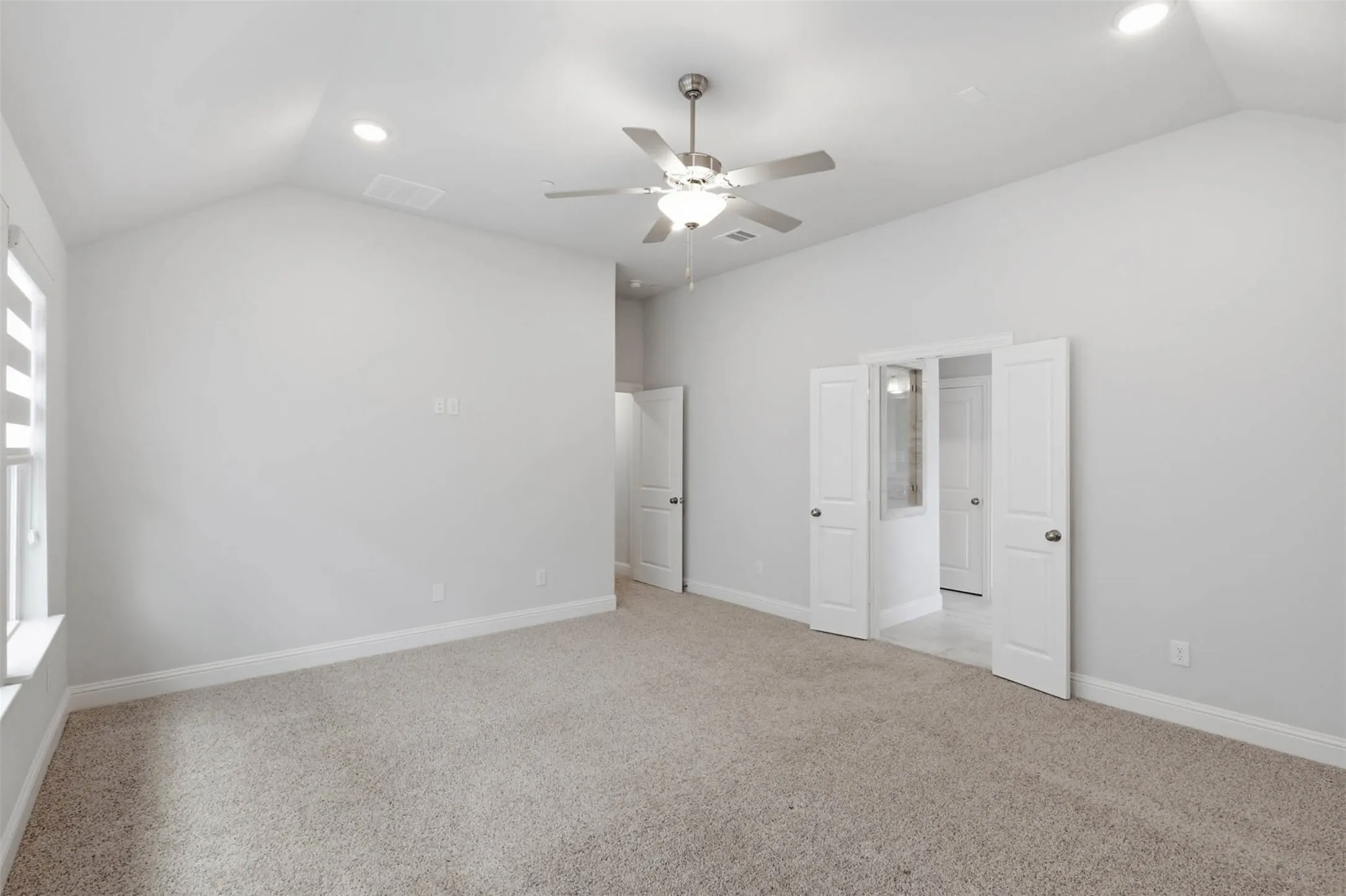 Single Family Residence For Sale in Collin County , 1053 Sarah Street, Allen, Texas 75013, 3 Bedroom, 4 Bathroom, 2 Garage spaces, 2,511 Sqft, built in 2021, mls#21311215, Real Estate Agent in Allen, Homes For Sale in Collin county, Homes For Sale in Allen, Realtor in Allen Texas, Real Estate Brokerage Independent Realty Texas, Luminita Cordes Realtor