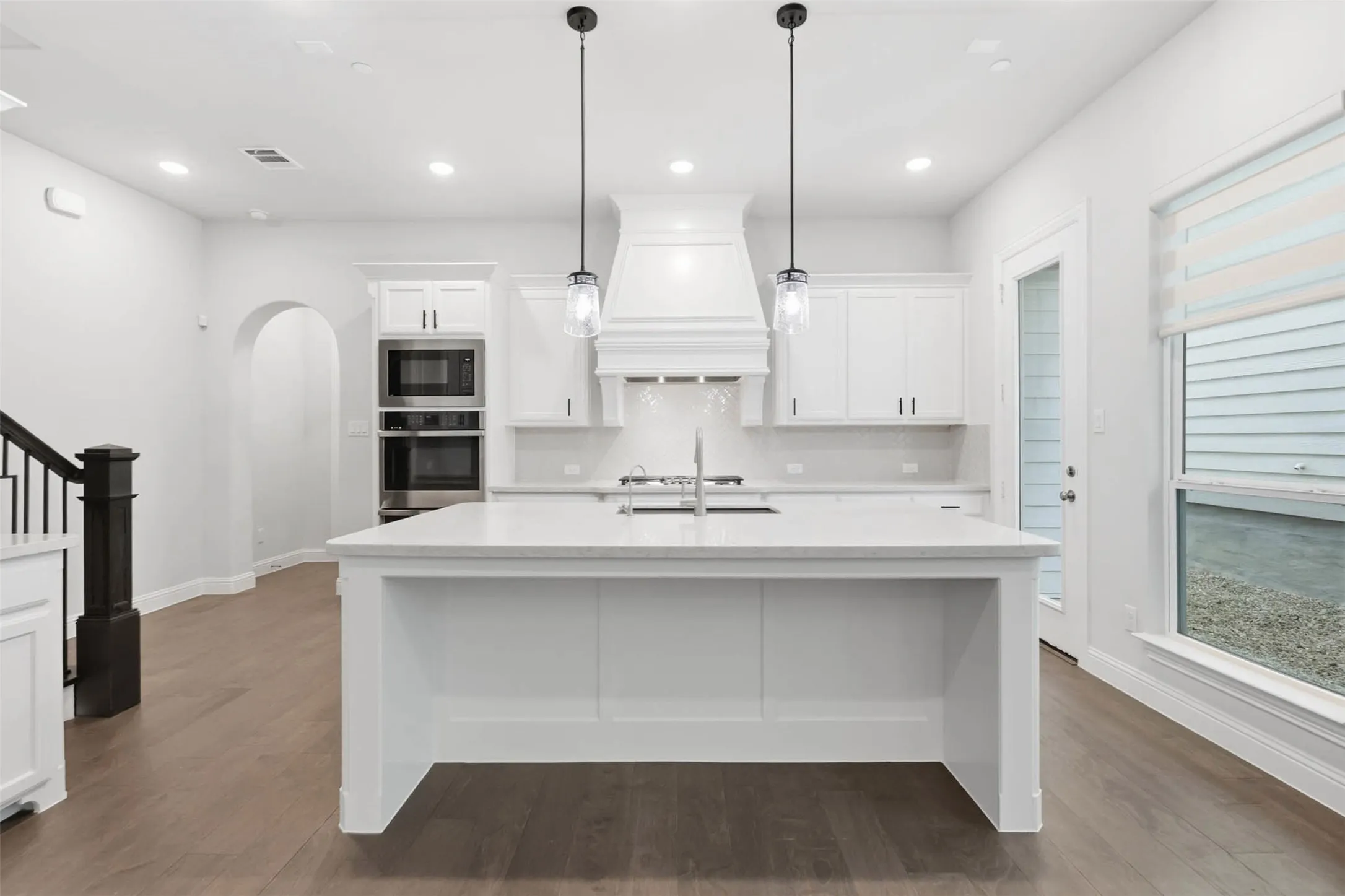 Single Family Residence For Sale in Collin County , 1053 Sarah Street, Allen, Texas 75013, 3 Bedroom, 4 Bathroom, 2 Garage spaces, 2,511 Sqft, built in 2021, mls#21311215, Real Estate Agent in Allen, Homes For Sale in Collin county, Homes For Sale in Allen, Realtor in Allen Texas, Real Estate Brokerage Independent Realty Texas, Luminita Cordes Realtor