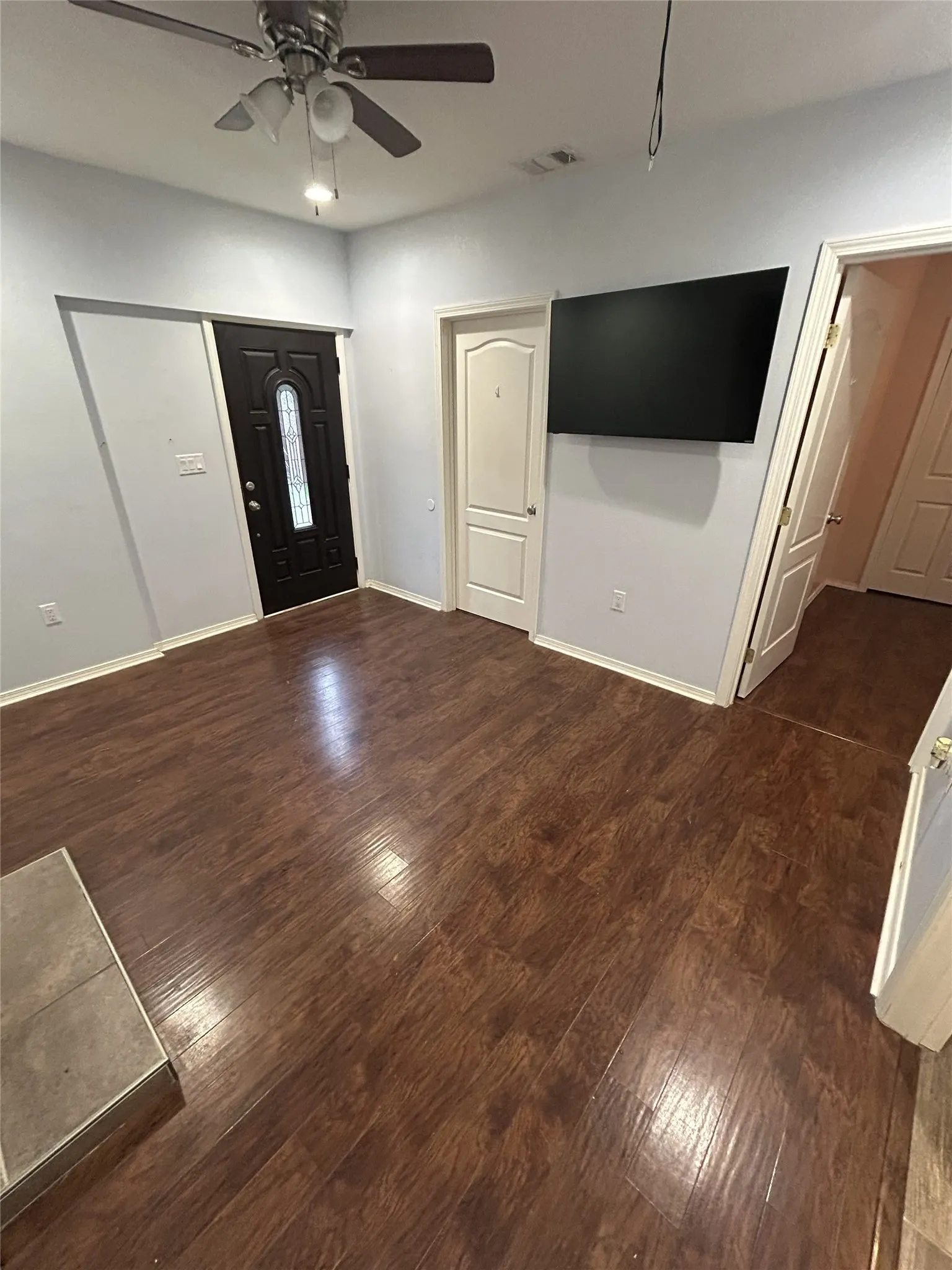 Single Family Residence For Sale in Franklin (TX) County , 601 Highland Oaks Street, Mount Vernon, Texas 75457, 5 Bedroom, 3 Bathroom, Garage spaces, 2,429 Sqft, built in 1987, mls#21286477, Real Estate Agent in Mount Vernon, Homes For Sale in Franklin (TX) county, Homes For Sale in Mount Vernon, Realtor in Mount Vernon Texas, Real Estate Brokerage Independent Realty Texas, Luminita Cordes Realtor