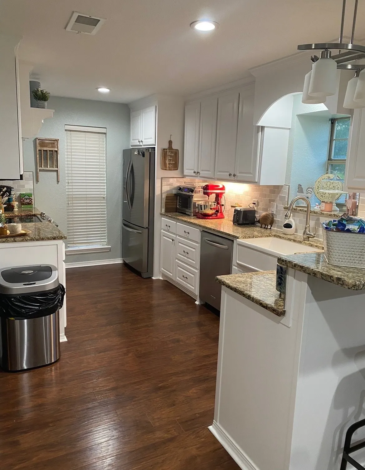 Single Family Residence For Sale in Franklin (TX) County , 601 Highland Oaks Street, Mount Vernon, Texas 75457, 5 Bedroom, 3 Bathroom, Garage spaces, 2,429 Sqft, built in 1987, mls#21286477, Real Estate Agent in Mount Vernon, Homes For Sale in Franklin (TX) county, Homes For Sale in Mount Vernon, Realtor in Mount Vernon Texas, Real Estate Brokerage Independent Realty Texas, Luminita Cordes Realtor