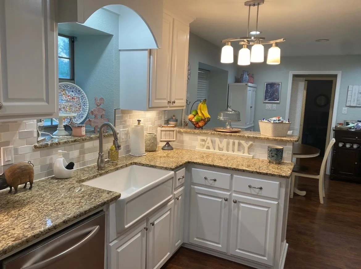 Single Family Residence For Sale in Franklin (TX) County , 601 Highland Oaks Street, Mount Vernon, Texas 75457, 5 Bedroom, 3 Bathroom, Garage spaces, 2,429 Sqft, built in 1987, mls#21286477, Real Estate Agent in Mount Vernon, Homes For Sale in Franklin (TX) county, Homes For Sale in Mount Vernon, Realtor in Mount Vernon Texas, Real Estate Brokerage Independent Realty Texas, Luminita Cordes Realtor