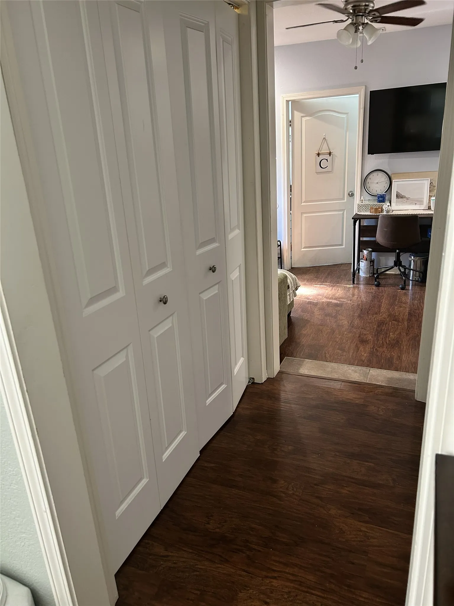Single Family Residence For Sale in Franklin (TX) County , 601 Highland Oaks Street, Mount Vernon, Texas 75457, 5 Bedroom, 3 Bathroom, Garage spaces, 2,429 Sqft, built in 1987, mls#21286477, Real Estate Agent in Mount Vernon, Homes For Sale in Franklin (TX) county, Homes For Sale in Mount Vernon, Realtor in Mount Vernon Texas, Real Estate Brokerage Independent Realty Texas, Luminita Cordes Realtor
