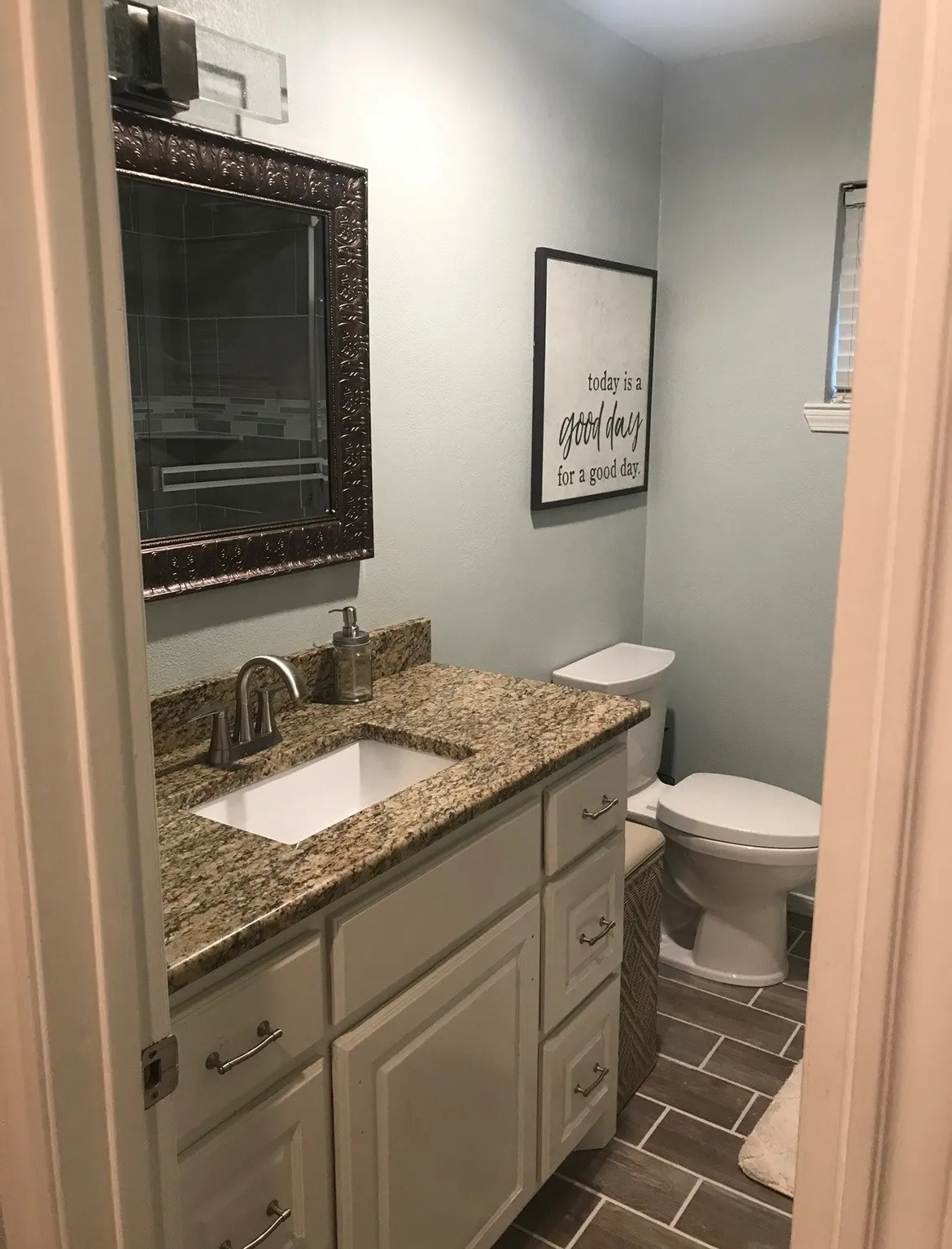 Single Family Residence For Sale in Franklin (TX) County , 601 Highland Oaks Street, Mount Vernon, Texas 75457, 5 Bedroom, 3 Bathroom, Garage spaces, 2,429 Sqft, built in 1987, mls#21286477, Real Estate Agent in Mount Vernon, Homes For Sale in Franklin (TX) county, Homes For Sale in Mount Vernon, Realtor in Mount Vernon Texas, Real Estate Brokerage Independent Realty Texas, Luminita Cordes Realtor