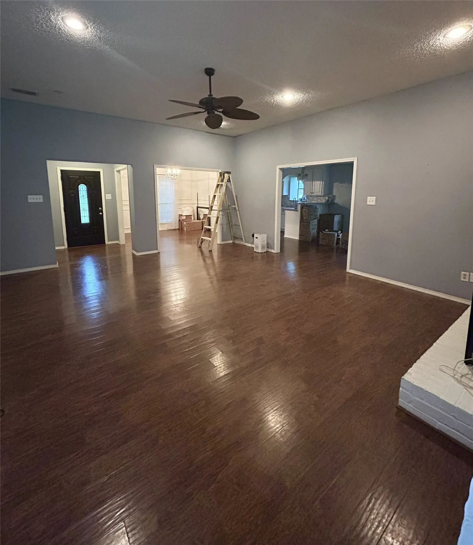 Single Family Residence For Sale in Franklin (TX) County , 601 Highland Oaks Street, Mount Vernon, Texas 75457, 5 Bedroom, 3 Bathroom, Garage spaces, 2,429 Sqft, built in 1987, mls#21286477, Real Estate Agent in Mount Vernon, Homes For Sale in Franklin (TX) county, Homes For Sale in Mount Vernon, Realtor in Mount Vernon Texas, Real Estate Brokerage Independent Realty Texas, Luminita Cordes Realtor