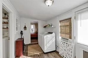 Single Family Residence For Sale in Hood County , 201 S Jones Street, Granbury, Texas 76048, 4 Bedroom, 3 Bathroom, Garage spaces, 3,129 Sqft, built in 1943, mls#21308130, Real Estate Agent in Granbury, Homes For Sale in Hood county, Homes For Sale in Granbury, Realtor in Granbury Texas, Real Estate Brokerage Independent Realty Texas, Luminita Cordes Realtor