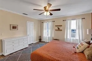 Single Family Residence For Sale in Hood County , 201 S Jones Street, Granbury, Texas 76048, 4 Bedroom, 3 Bathroom, Garage spaces, 3,129 Sqft, built in 1943, mls#21308130, Real Estate Agent in Granbury, Homes For Sale in Hood county, Homes For Sale in Granbury, Realtor in Granbury Texas, Real Estate Brokerage Independent Realty Texas, Luminita Cordes Realtor