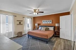 Single Family Residence For Sale in Hood County , 201 S Jones Street, Granbury, Texas 76048, 4 Bedroom, 3 Bathroom, Garage spaces, 3,129 Sqft, built in 1943, mls#21308130, Real Estate Agent in Granbury, Homes For Sale in Hood county, Homes For Sale in Granbury, Realtor in Granbury Texas, Real Estate Brokerage Independent Realty Texas, Luminita Cordes Realtor