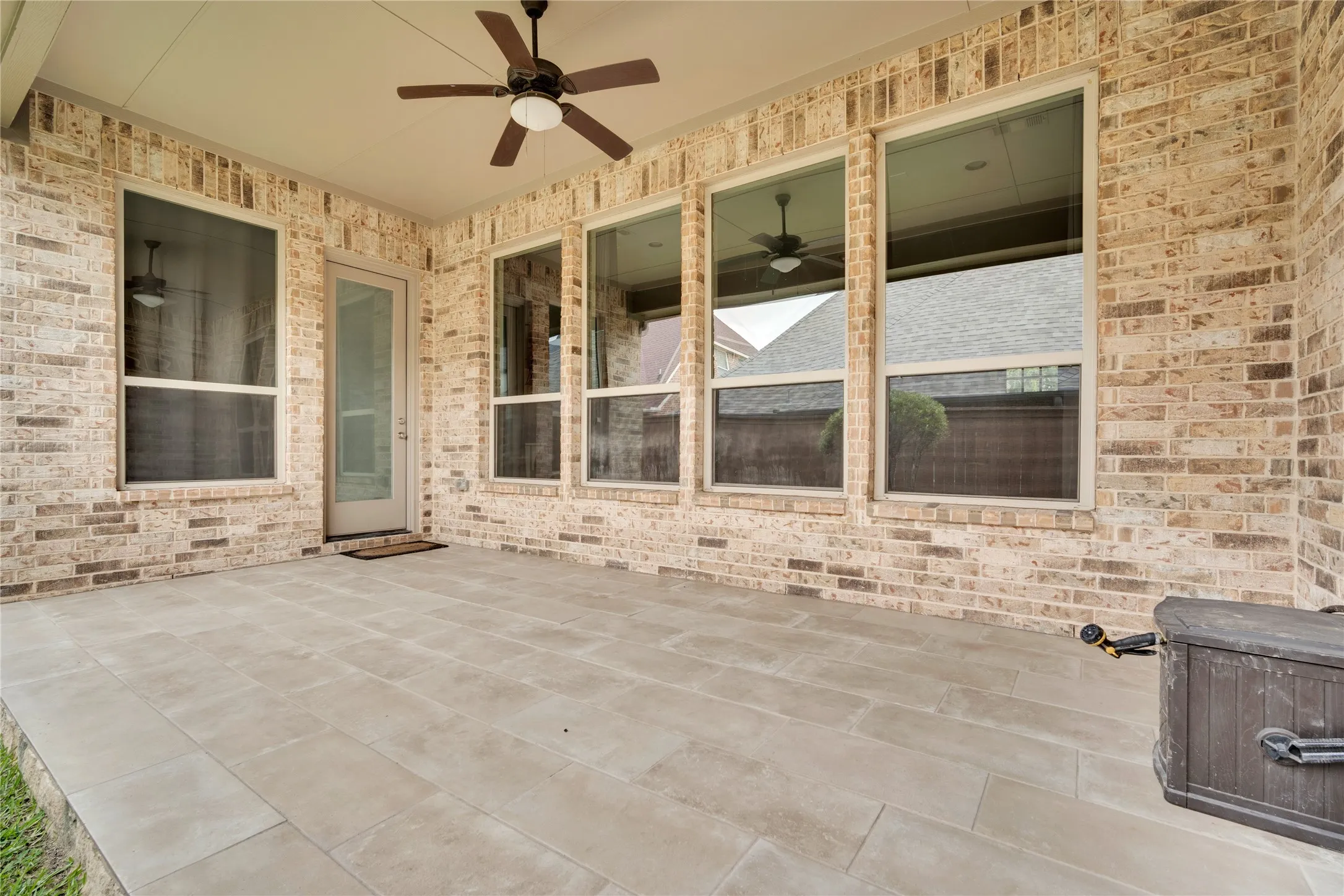 Single Family Residence For Sale in Tarrant County , 6409 Vintage Lake Drive, Arlington, Texas 76016, 4 Bedroom, 3 Bathroom, 2 Garage spaces, 3,029 Sqft, built in 2017, mls#21312553, Real Estate Agent in Arlington, Homes For Sale in Tarrant county, Homes For Sale in Arlington, Realtor in Arlington Texas, Real Estate Brokerage Independent Realty Texas, Luminita Cordes Realtor
