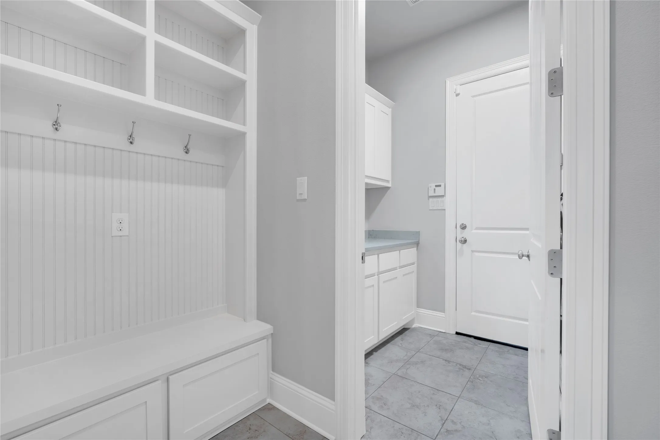 Single Family Residence For Sale in Tarrant County , 6409 Vintage Lake Drive, Arlington, Texas 76016, 4 Bedroom, 3 Bathroom, 2 Garage spaces, 3,029 Sqft, built in 2017, mls#21312553, Real Estate Agent in Arlington, Homes For Sale in Tarrant county, Homes For Sale in Arlington, Realtor in Arlington Texas, Real Estate Brokerage Independent Realty Texas, Luminita Cordes Realtor