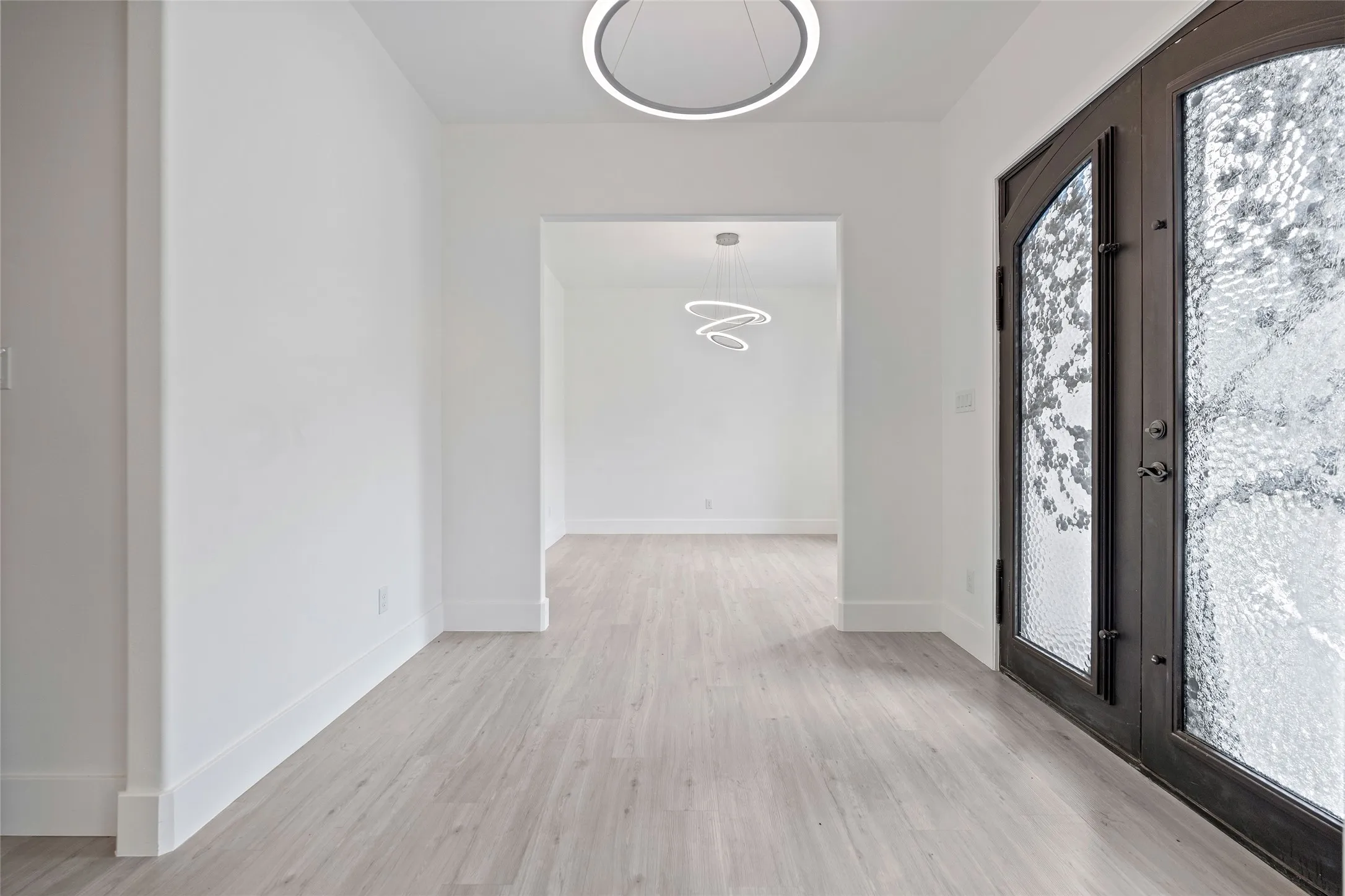 Single Family Residence For Sale in Tarrant County , 7611 Awadi Court, Arlington, Texas 76001, 4 Bedroom, 5 Bathroom, 3 Garage spaces, 3,774 Sqft, built in 2023, mls#21303893, Real Estate Agent in Arlington, Homes For Sale in Tarrant county, Homes For Sale in Arlington, Realtor in Arlington Texas, Real Estate Brokerage Independent Realty Texas, Luminita Cordes Realtor