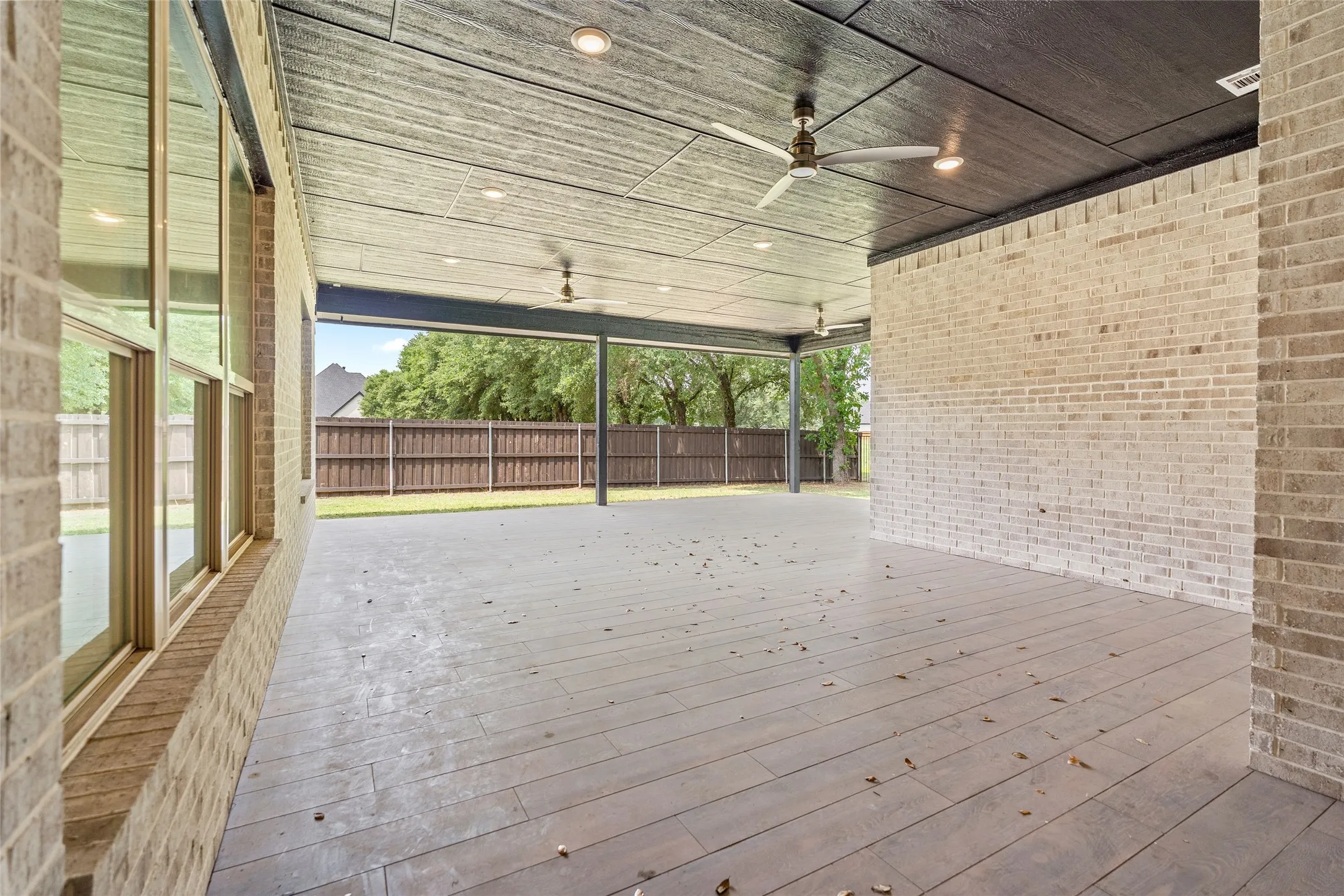 Single Family Residence For Sale in Tarrant County , 7611 Awadi Court, Arlington, Texas 76001, 4 Bedroom, 5 Bathroom, 3 Garage spaces, 3,774 Sqft, built in 2023, mls#21303893, Real Estate Agent in Arlington, Homes For Sale in Tarrant county, Homes For Sale in Arlington, Realtor in Arlington Texas, Real Estate Brokerage Independent Realty Texas, Luminita Cordes Realtor