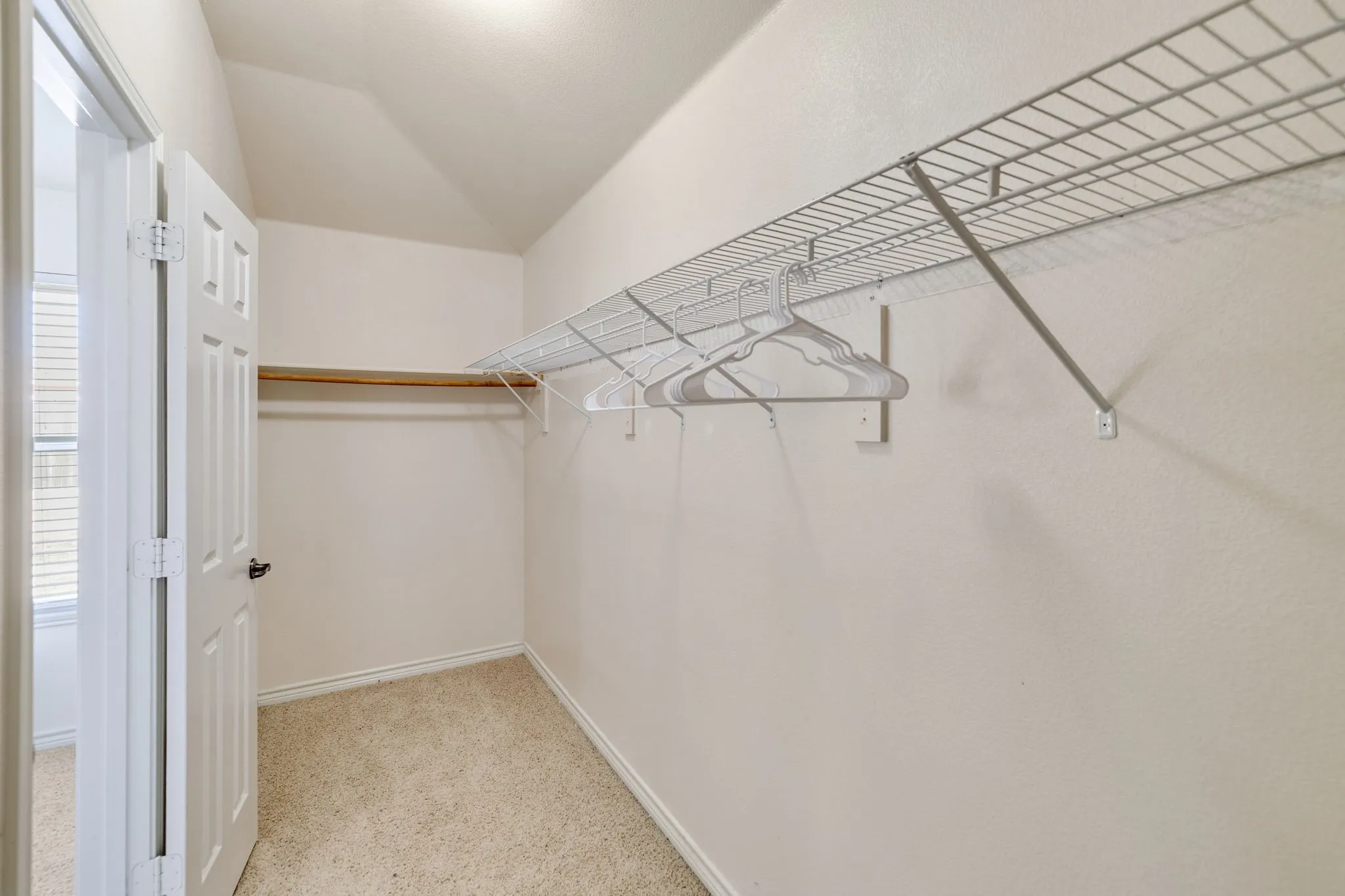 Single Family Residence For Sale in Collin County , 7004 Cotton Seed Drive, Mc Kinney, Texas 75070, 3 Bedroom, 2 Bathroom, 2 Garage spaces, 1,785 Sqft, built in 2007, mls#21309611, Real Estate Agent in Mc Kinney, Homes For Sale in Collin county, Homes For Sale in Mc Kinney, Realtor in Mc Kinney Texas, Real Estate Brokerage Independent Realty Texas, Luminita Cordes Realtor