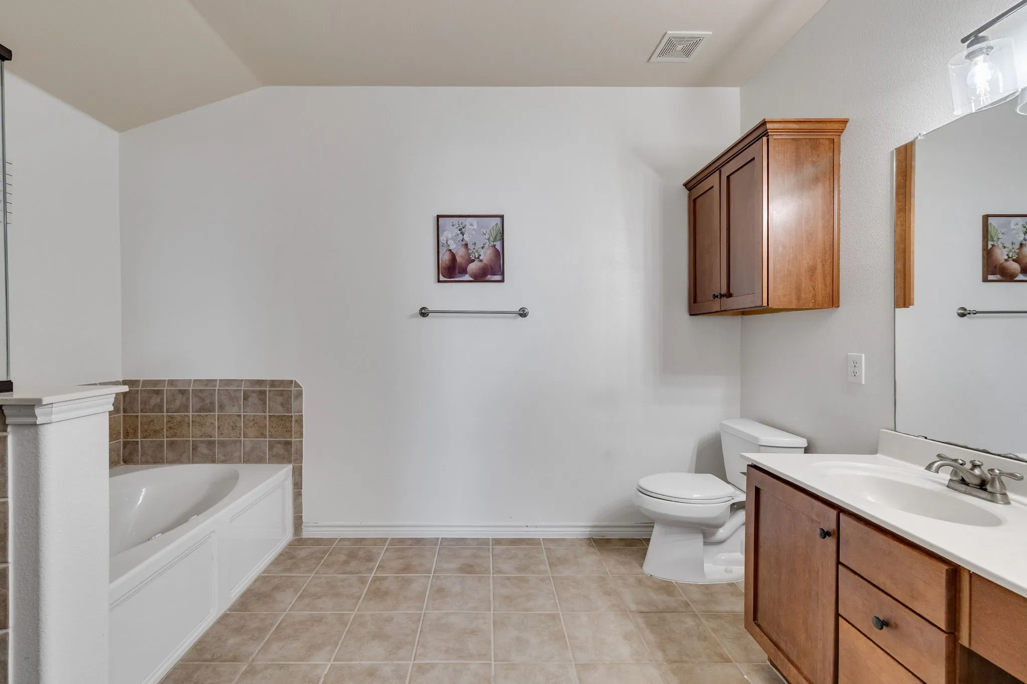 Single Family Residence For Sale in Collin County , 7004 Cotton Seed Drive, Mc Kinney, Texas 75070, 3 Bedroom, 2 Bathroom, 2 Garage spaces, 1,785 Sqft, built in 2007, mls#21309611, Real Estate Agent in Mc Kinney, Homes For Sale in Collin county, Homes For Sale in Mc Kinney, Realtor in Mc Kinney Texas, Real Estate Brokerage Independent Realty Texas, Luminita Cordes Realtor
